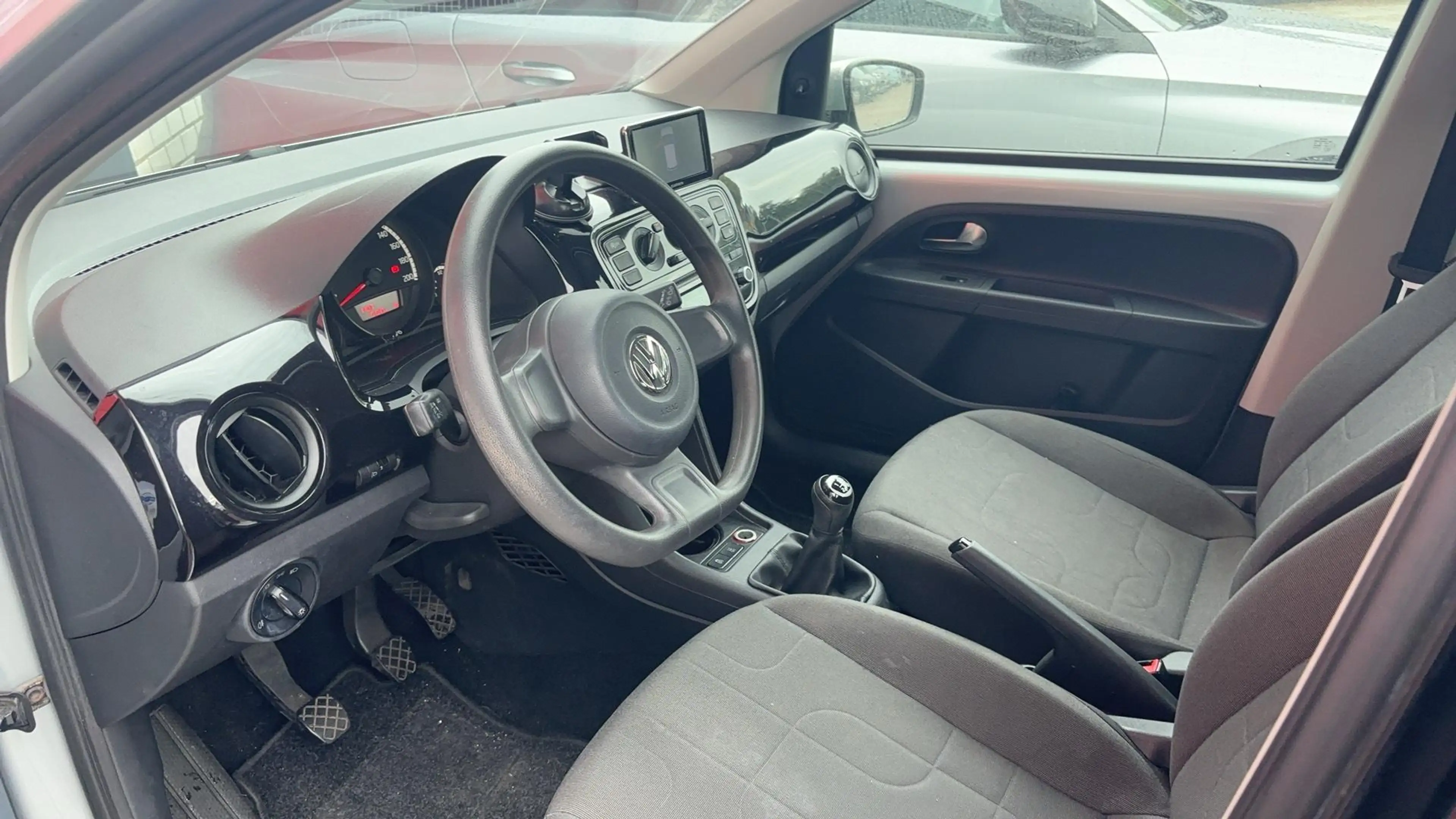 Volkswagen up! 1.0 move up! BlueMotion NAVI / AIRCO / BLUETOOTH / — photo 4