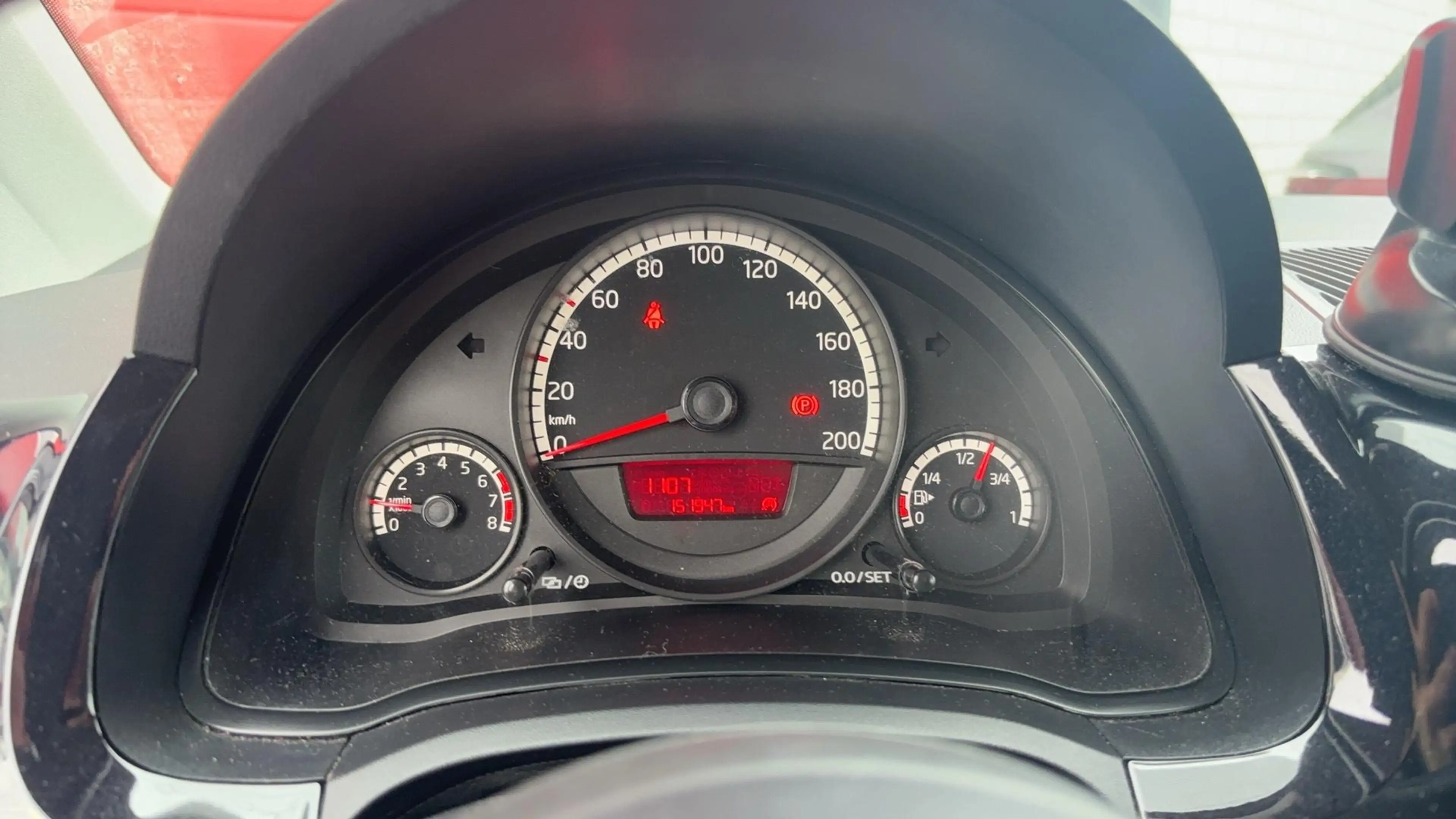 Volkswagen up! 1.0 move up! BlueMotion NAVI / AIRCO / BLUETOOTH / — photo 6