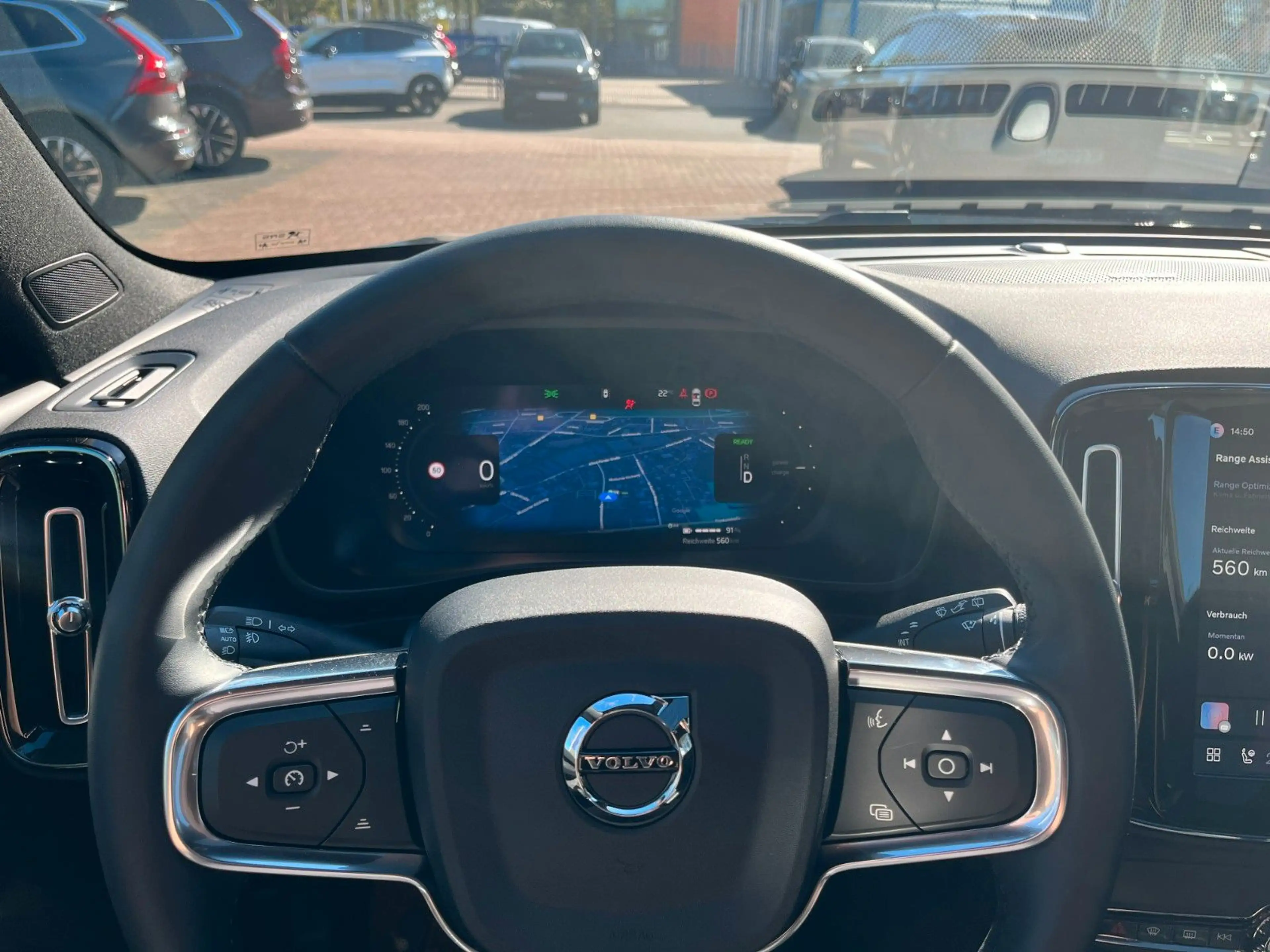 Volvo EX40 Plus Black Edit. Single Motor Ext Range — photo 15