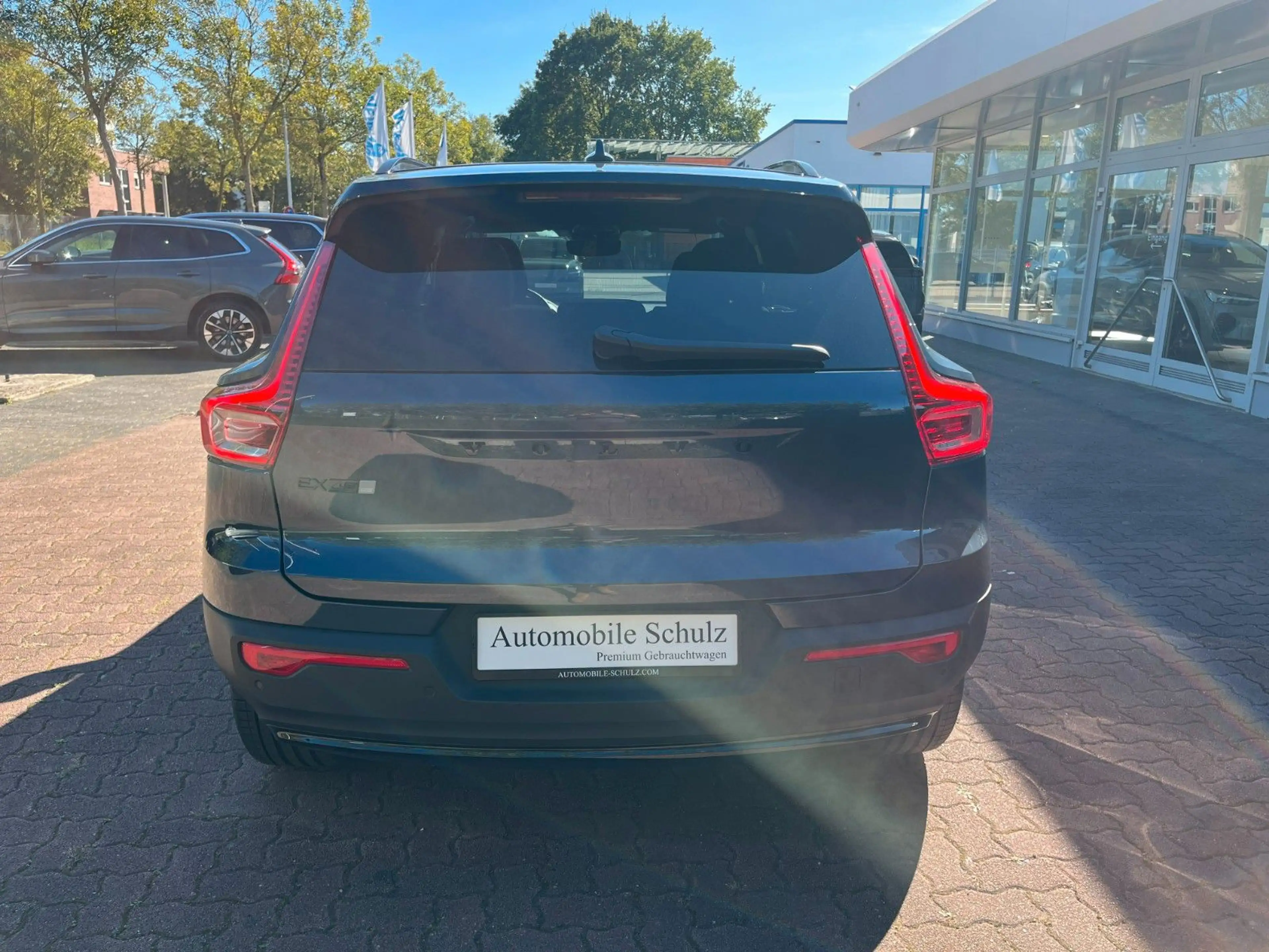 Volvo EX40 Plus Black Edit. Single Motor Ext Range — photo 8