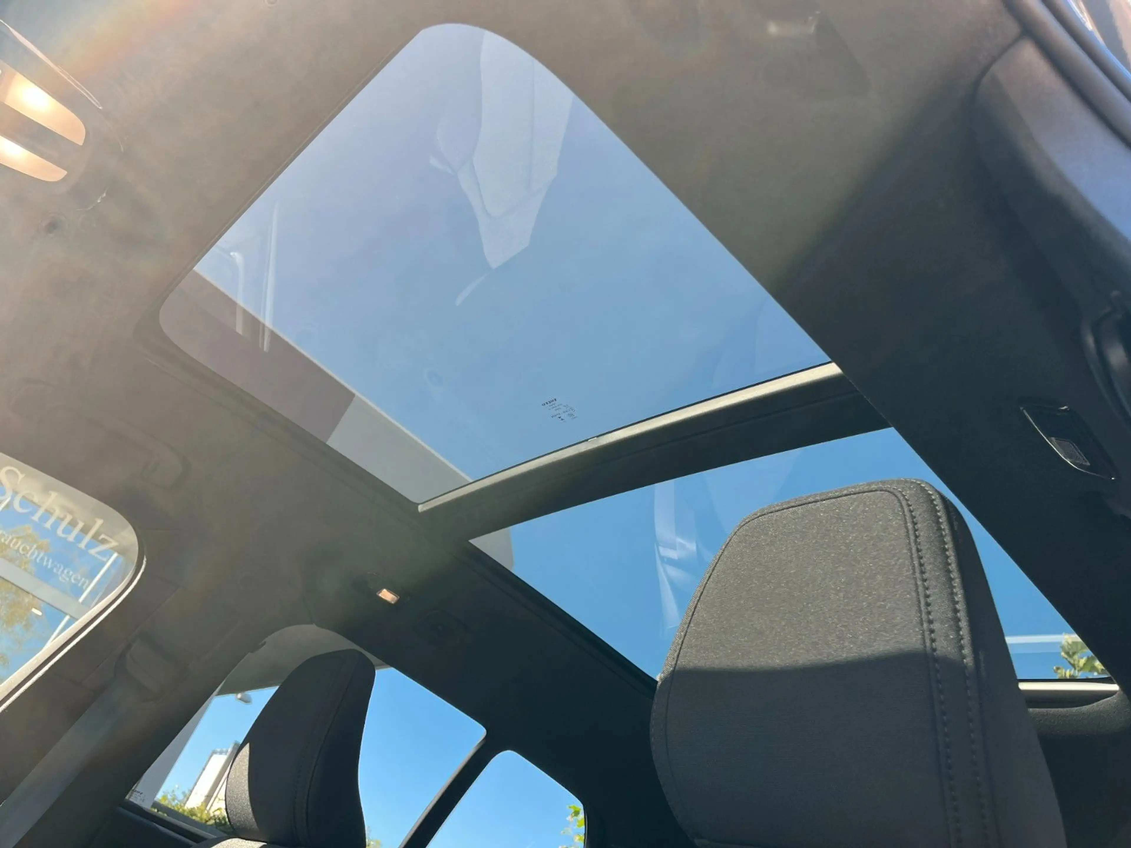 Volvo EX40 Plus Black Edit. Single Motor Ext Range — photo 27