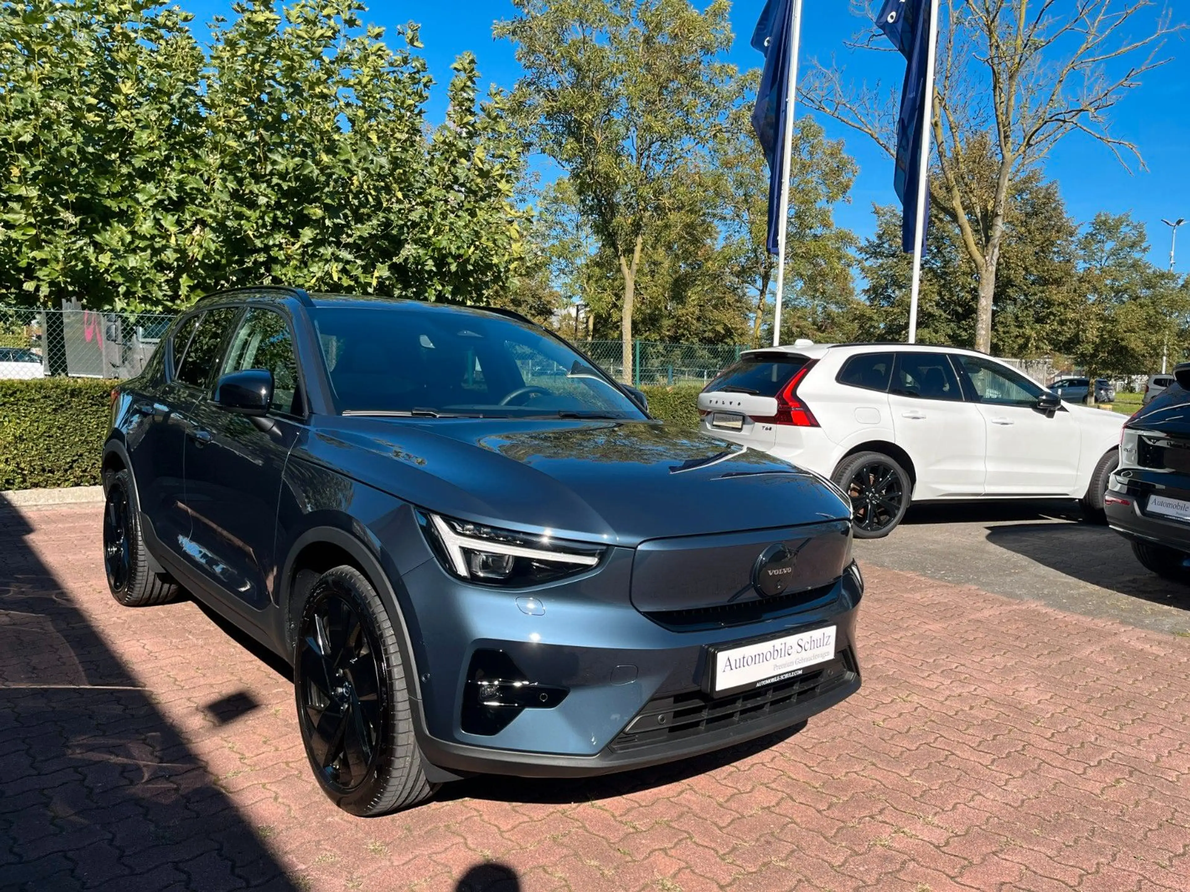 Volvo EX40 Plus Black Edit. Single Motor Ext Range — photo 13