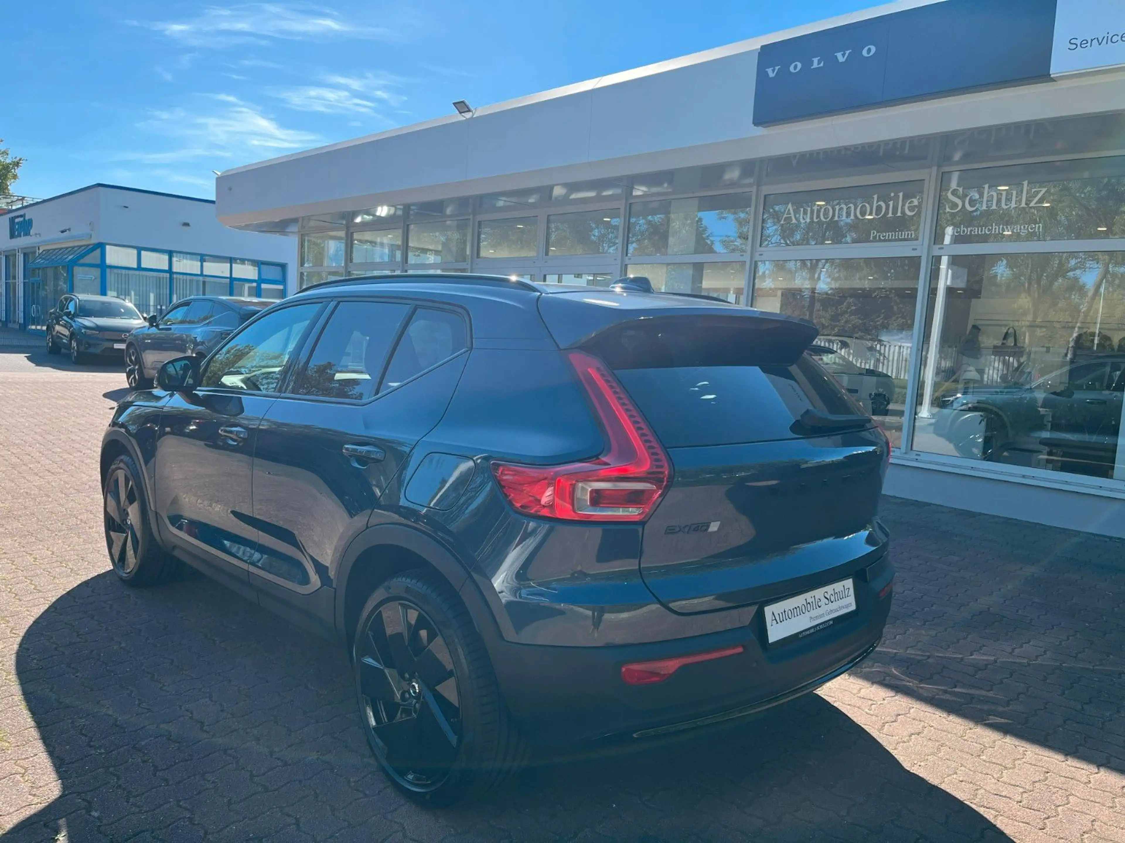 Volvo EX40 Plus Black Edit. Single Motor Ext Range — photo 7