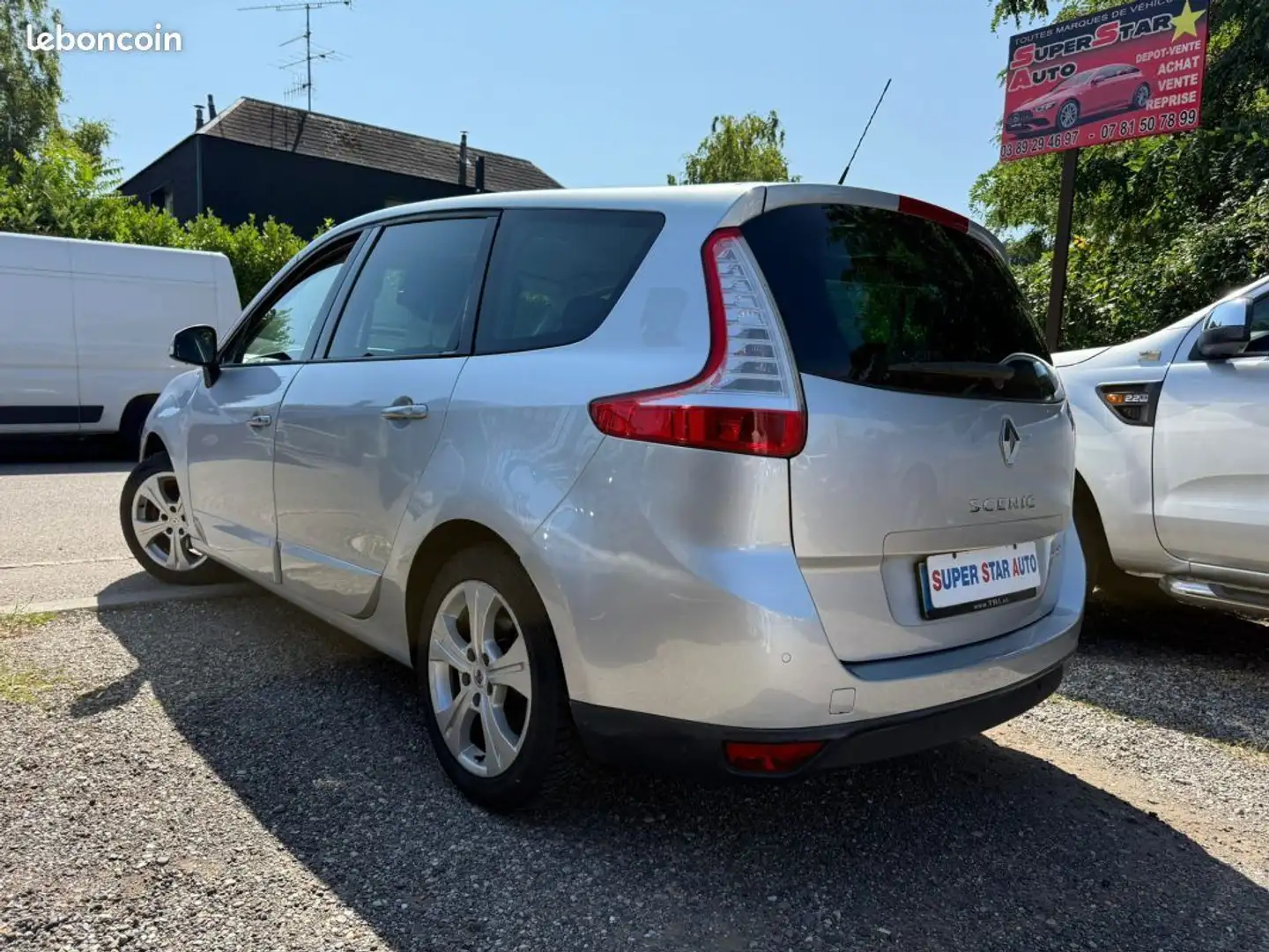 Renault Grand Scenic 1.9l DCI 130CV FAP DYNAMIC 7 PL Grau - 2