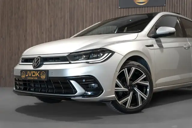 Volkswagen Polo view 2