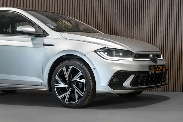 Volkswagen Polo view 8