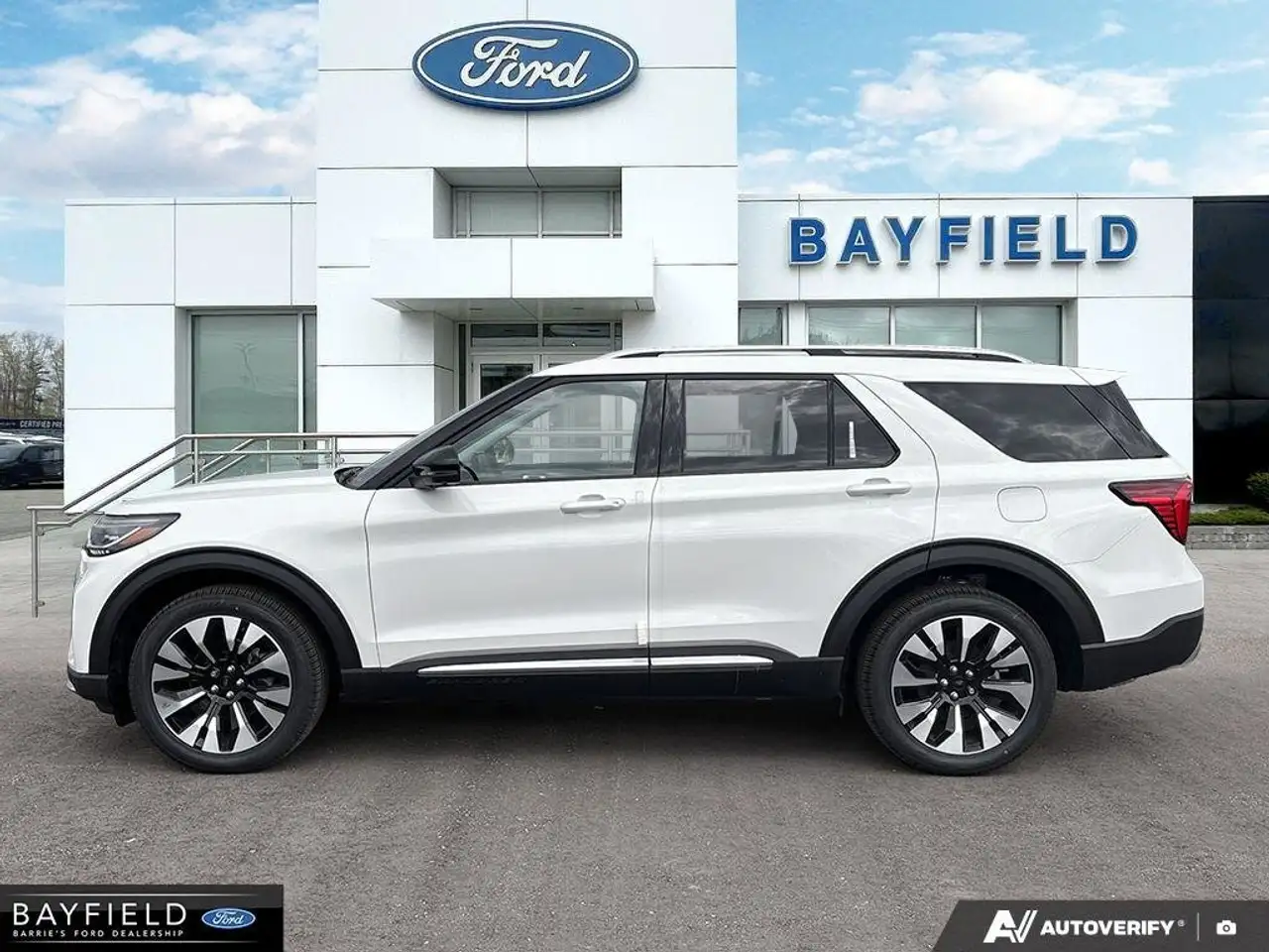 Ford Explorer снимка Ford Explorer