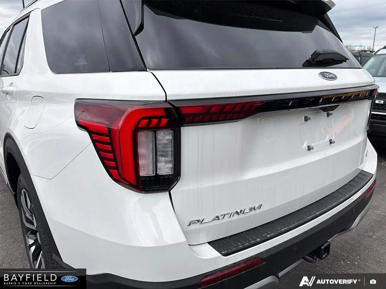 Ford Explorer снимка Ford Explorer