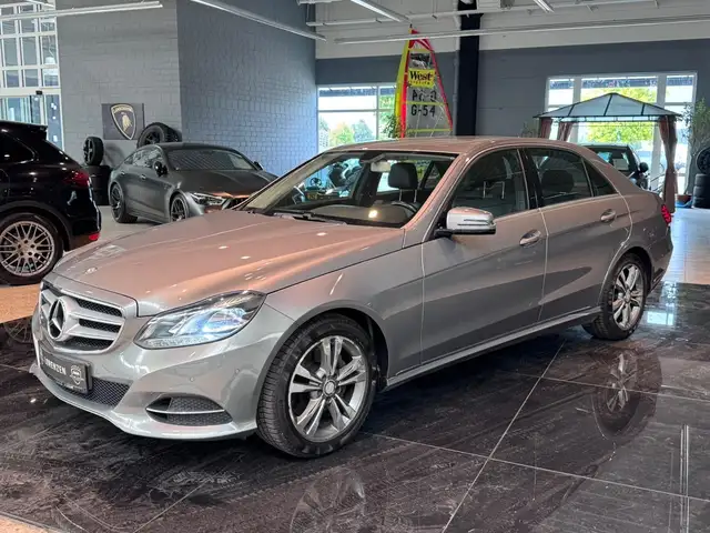 Mercedes-Benz E 250 d 4M Avantgarde Kamera LED Sihzg Comand