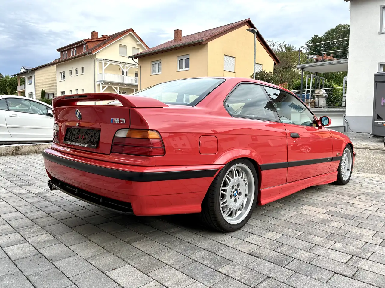 BMW M3 Coupe BRD Schalter H-Kennzeichen Mugellorot Rain, foto 3
