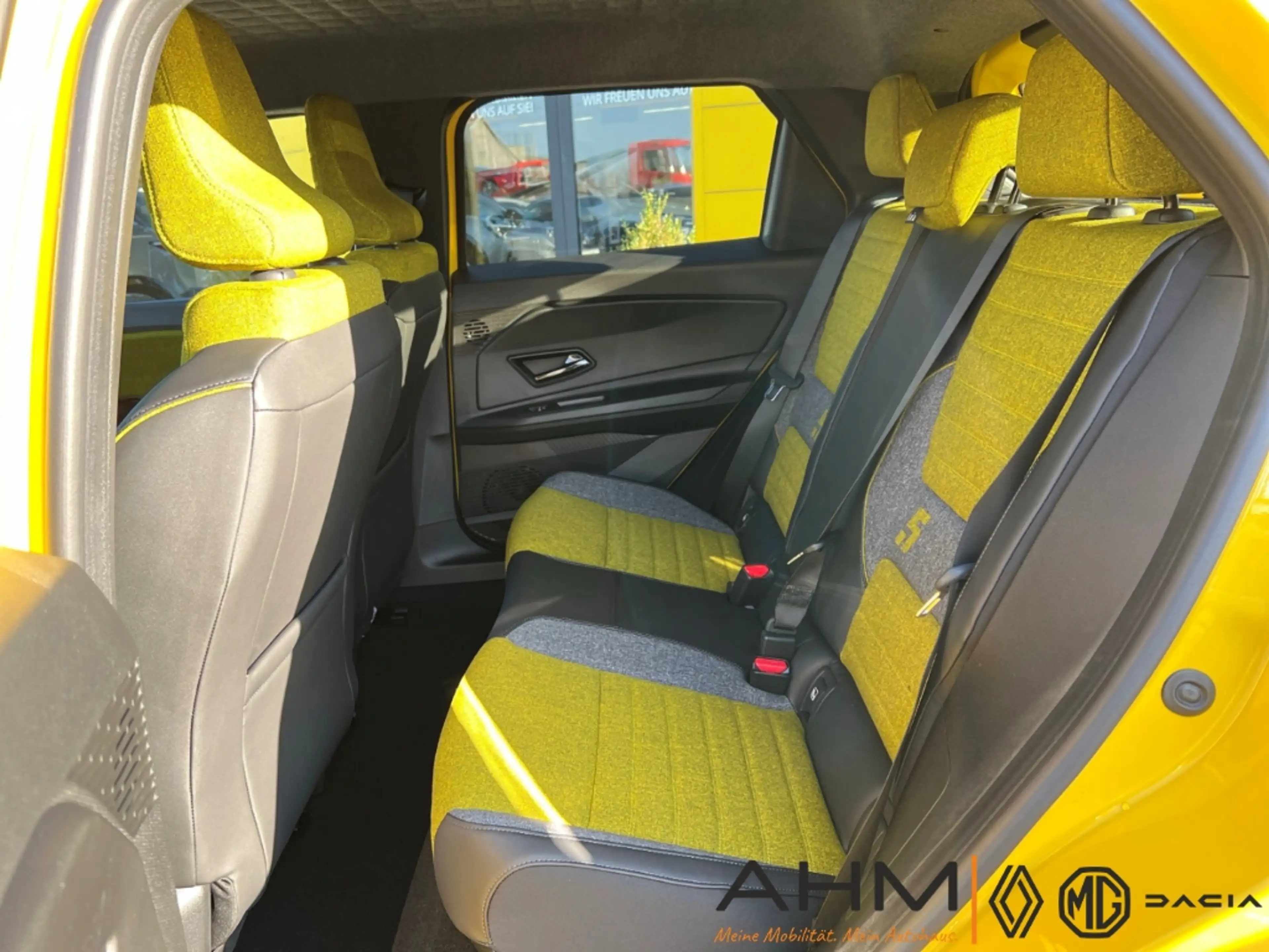 Renault R 5 Electric 150 Comfort Range Iconic Five — photo 12