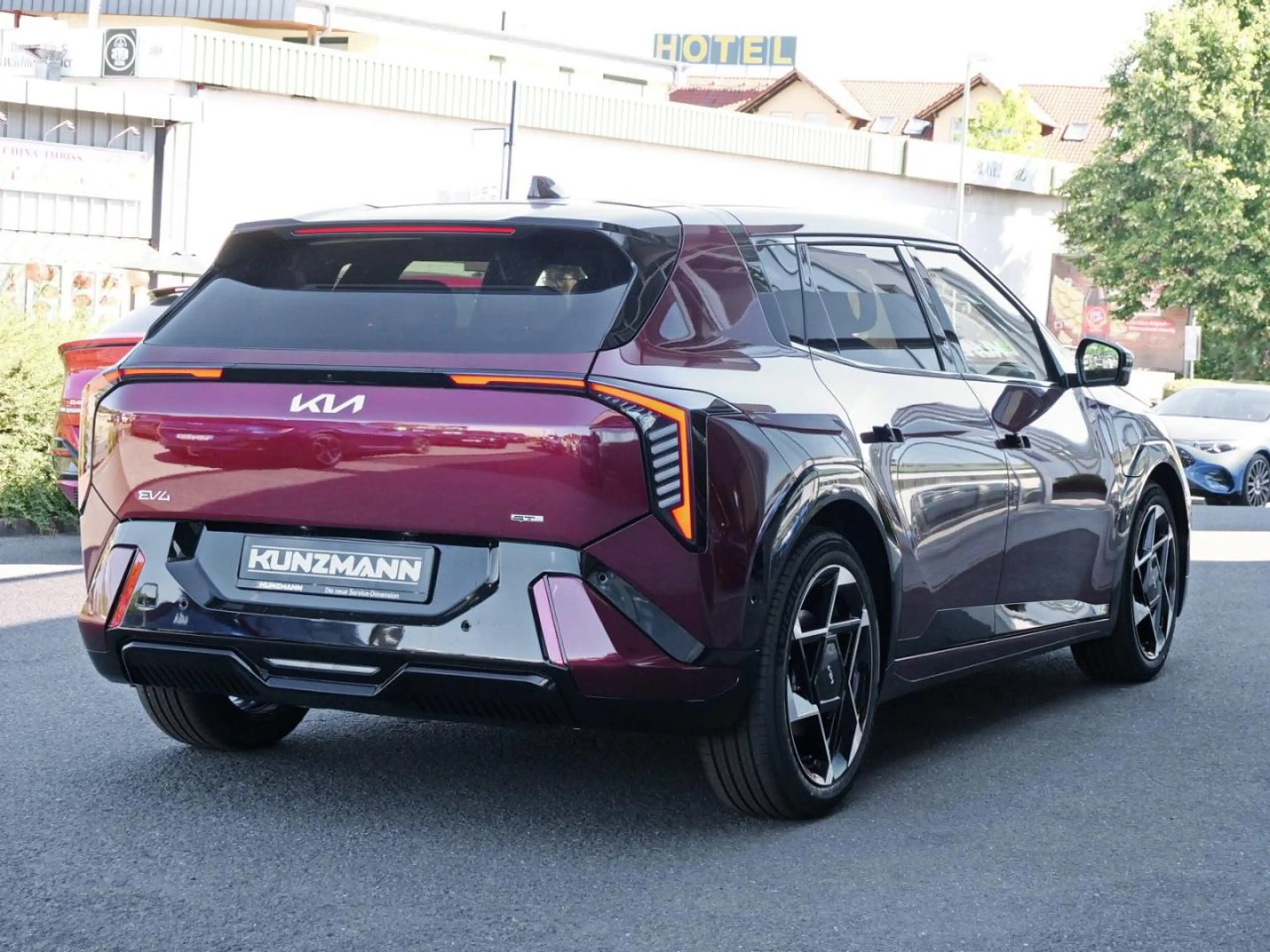 Kia EV4 81 kWh GT-Line HeadUp ACC Harman/Kardon 360° — photo 3