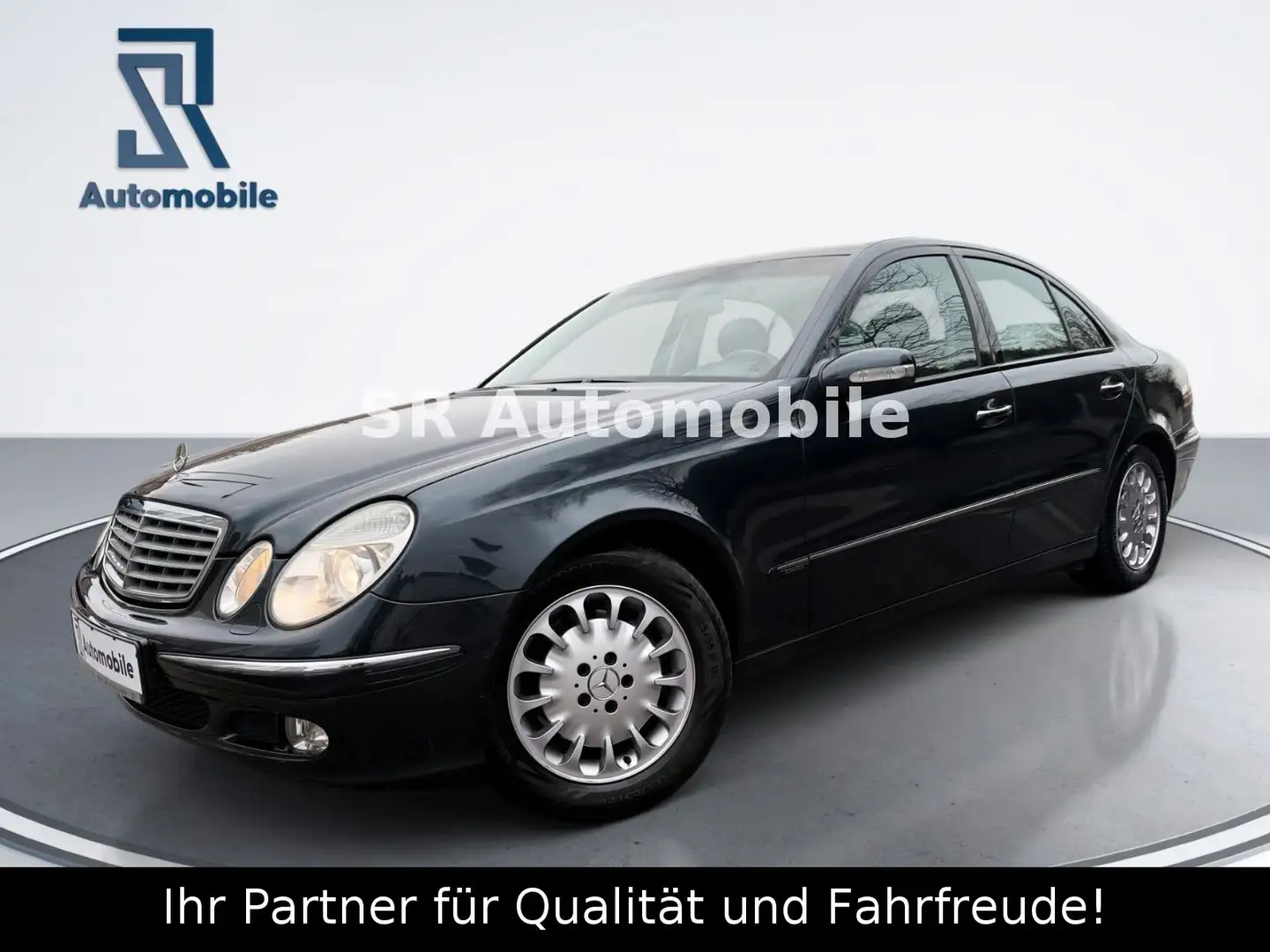 Mercedes-Benz E 320 Lim. 2.HAND*AHK*BI-XENON*KLIMA*SHZ*TEMP. Schwarz - 1