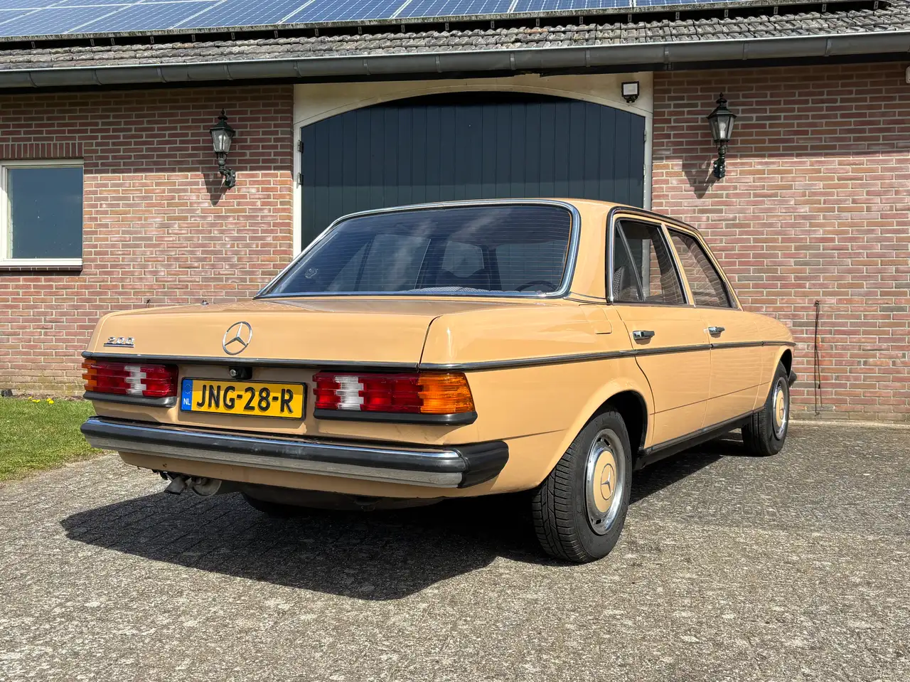 Mercedes-Benz 200 Automaat / belastingvrij, foto 2