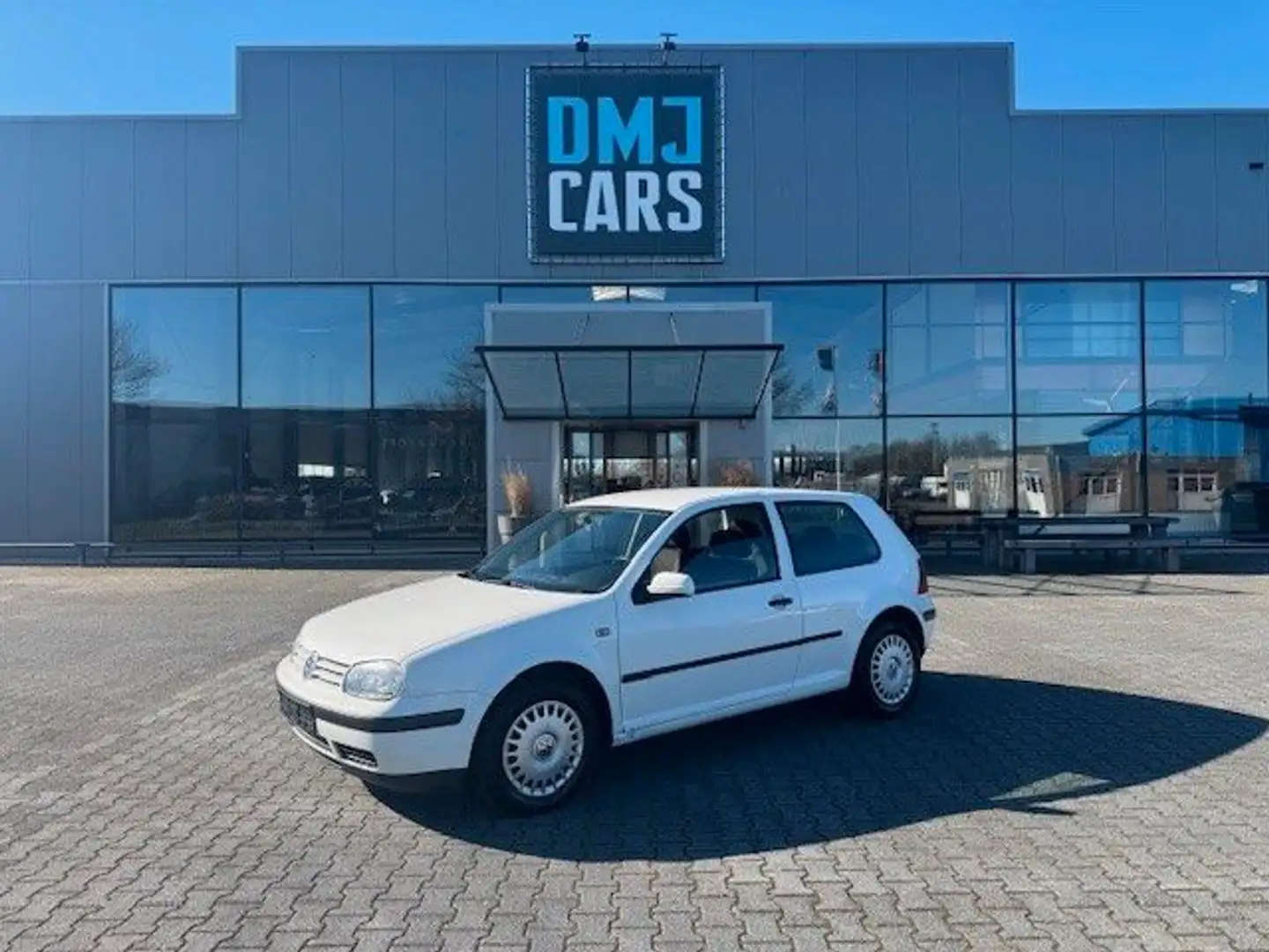 Volkswagen Golf 1.4 Bílá - 1