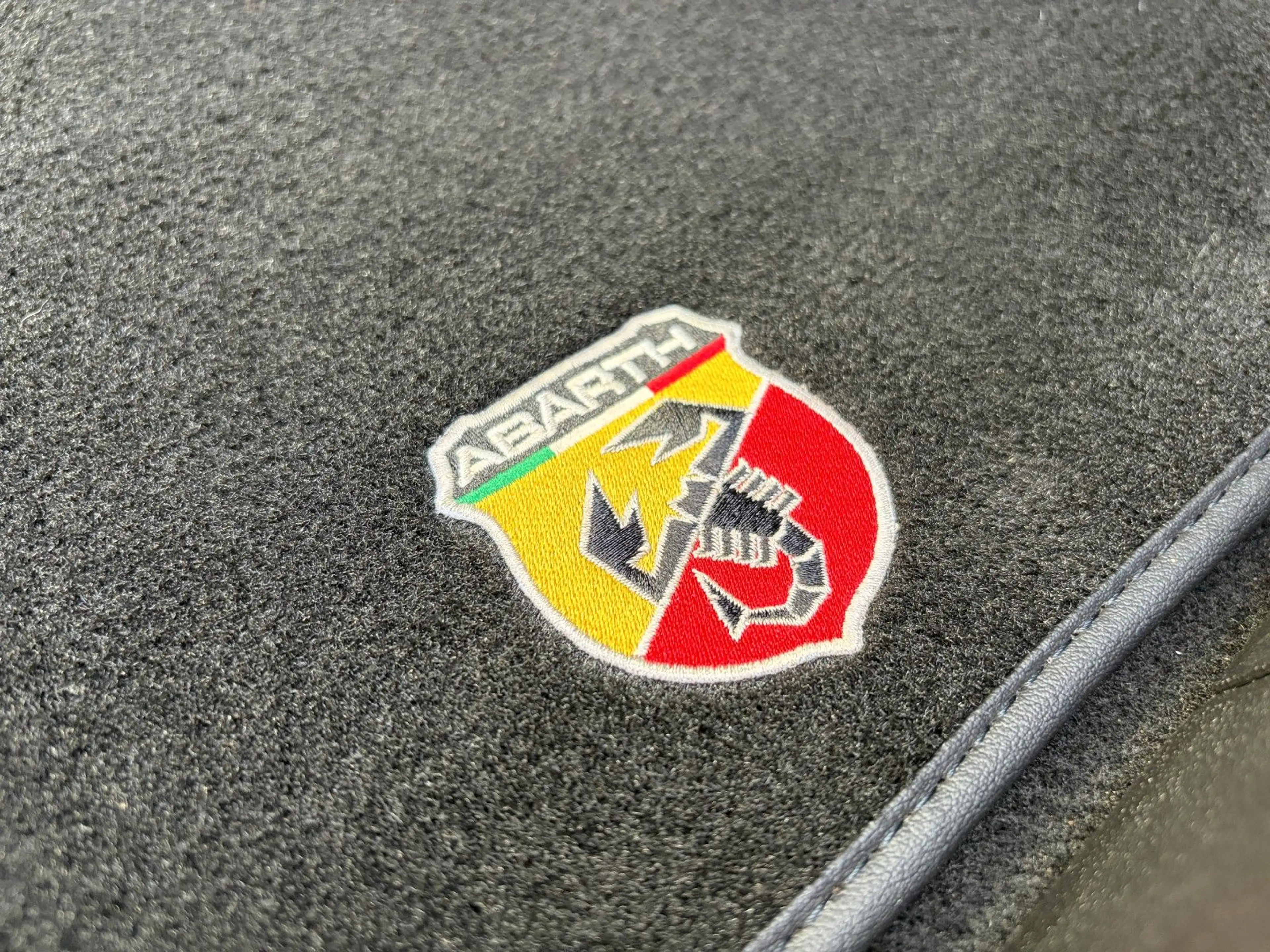 Abarth 595C 595 Cabrio 1.4 T-Jet Automatik SCHECKHEFT 12TKM — photo 10