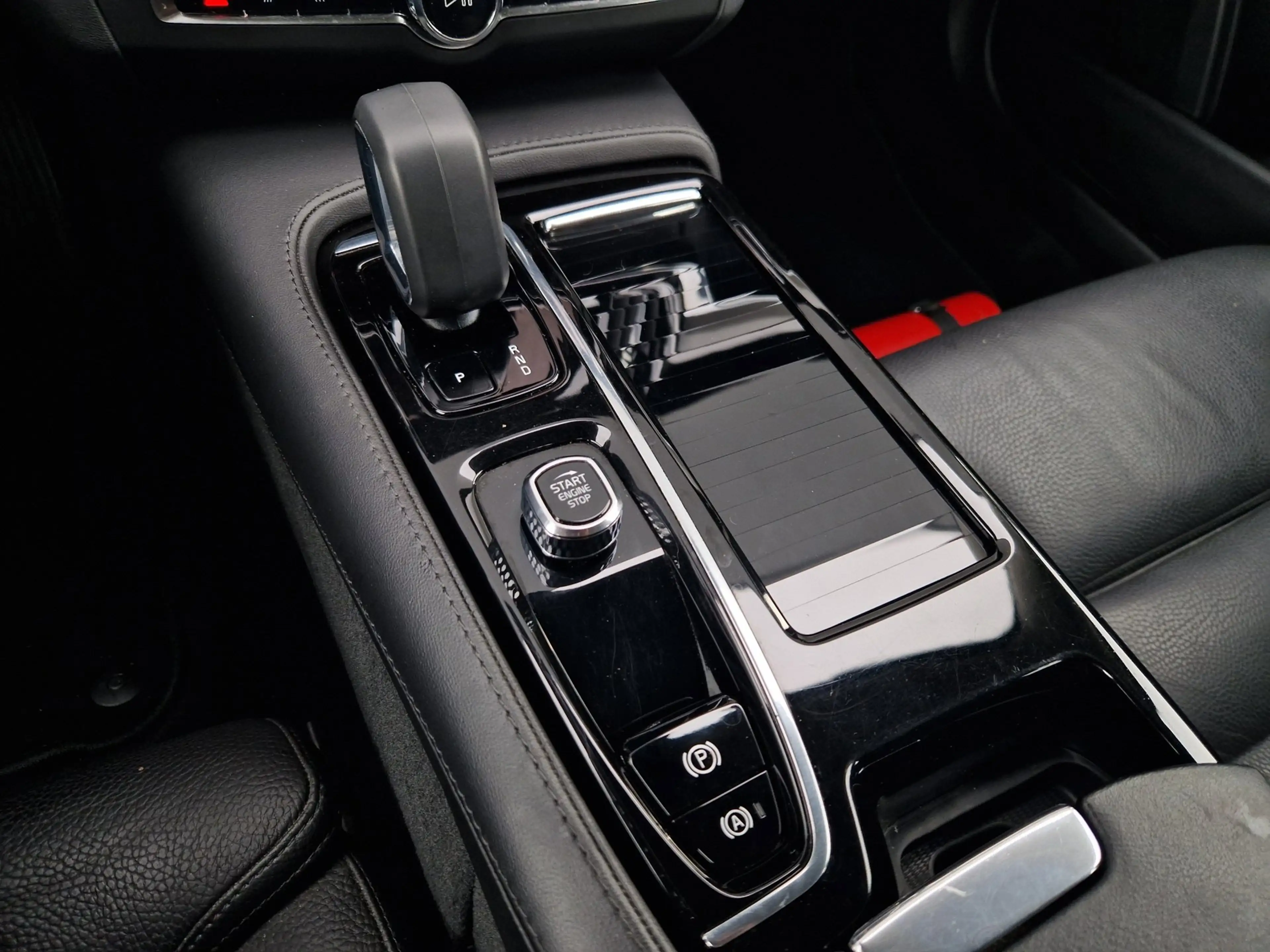 Volvo V90 2.0 T6 AWD PHEV 349PK /1e eig /BTW — photo 33