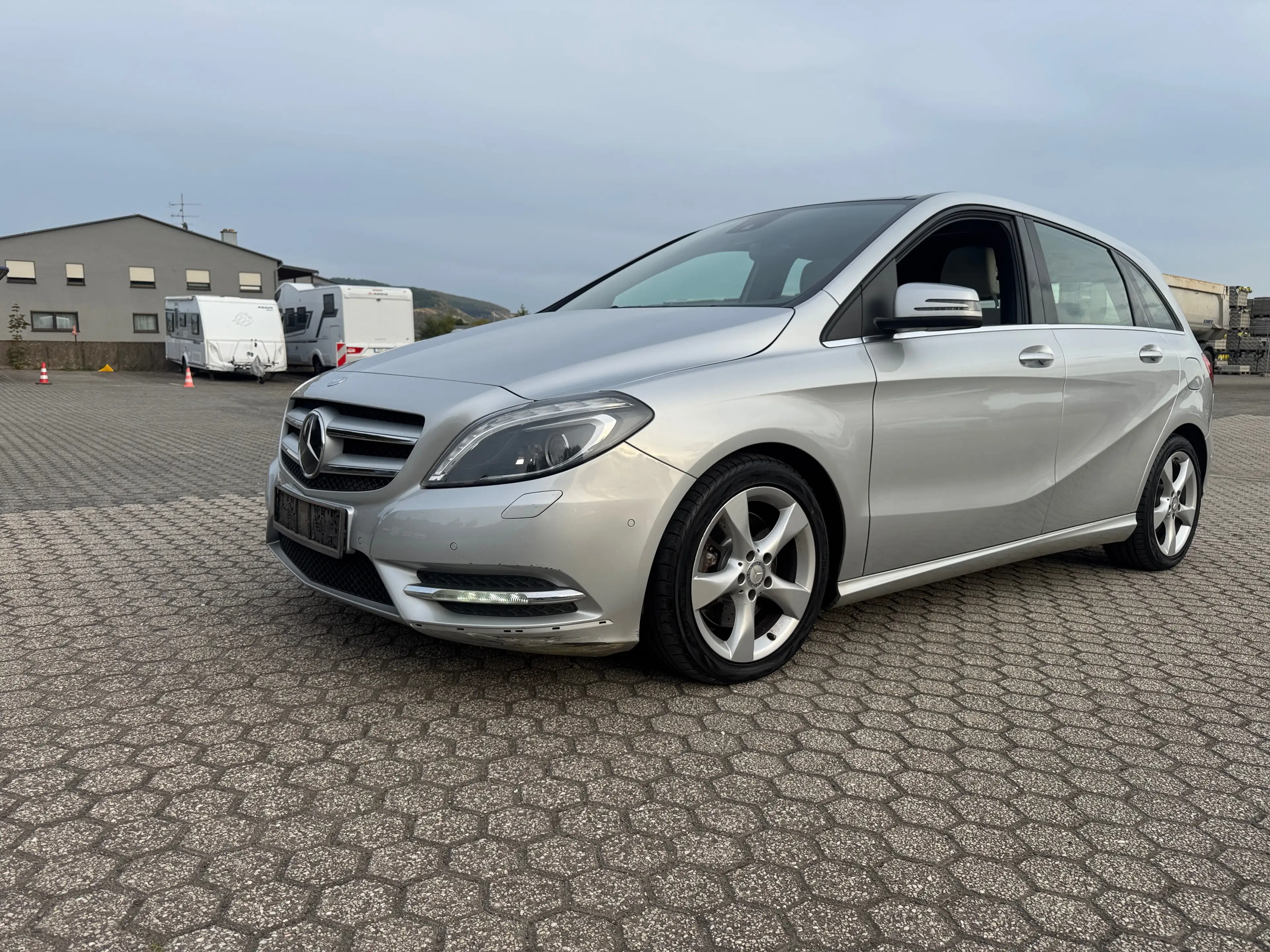 Mercedes-Benz B 220 B 220 CDI / d (246.203) — photo 2