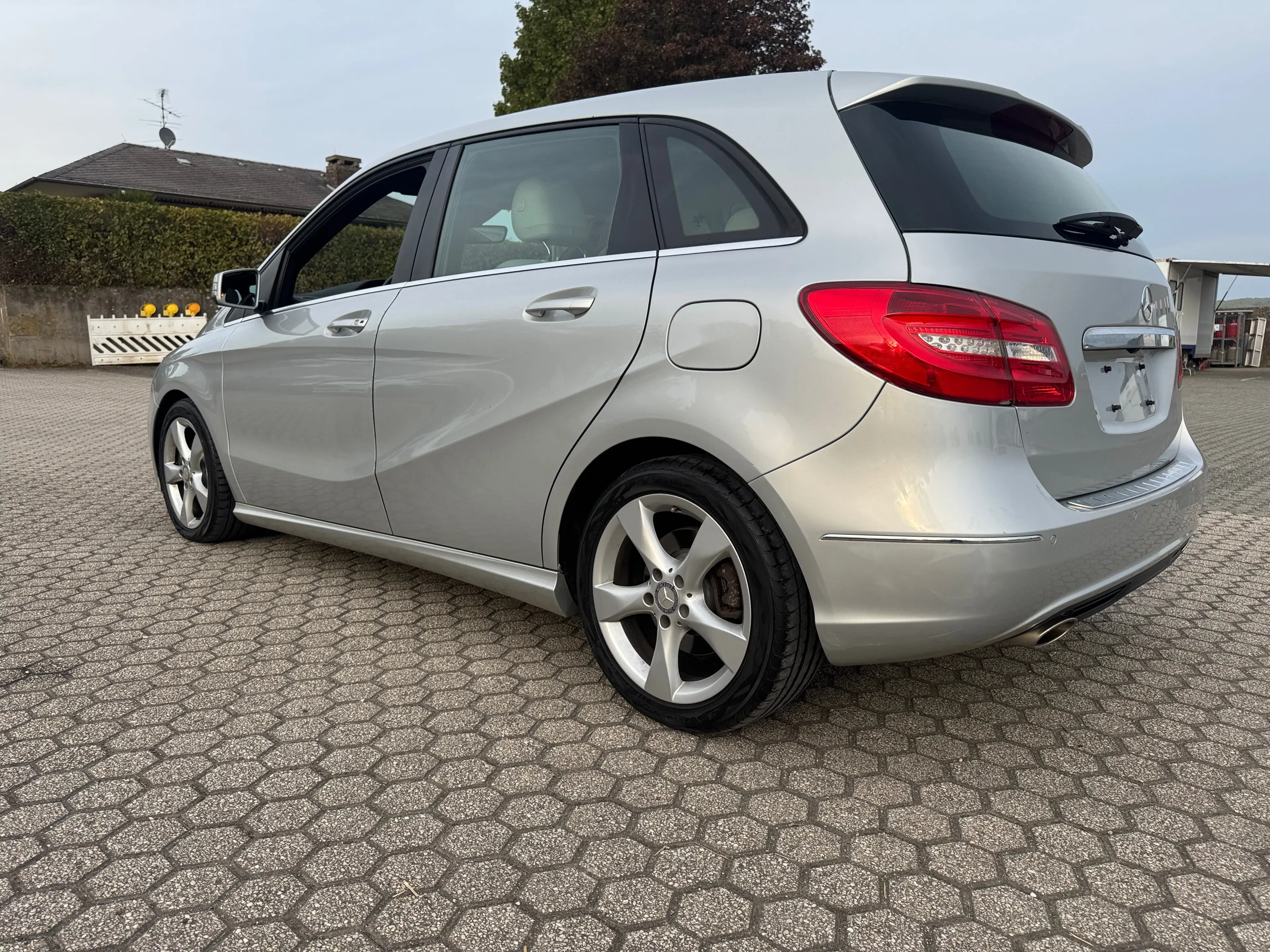 Mercedes-Benz B 220 B 220 CDI / d (246.203) — photo 6