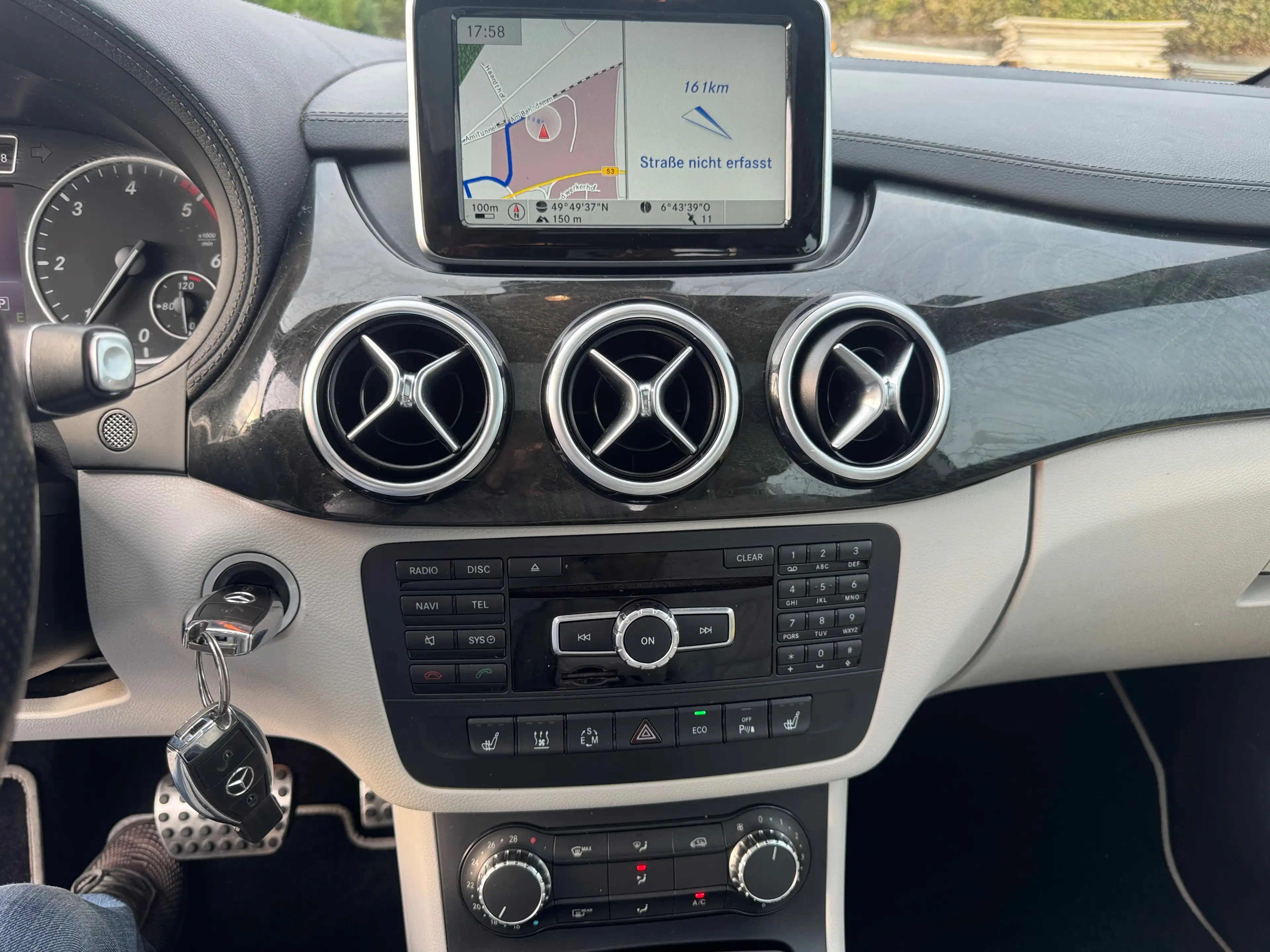 Mercedes-Benz B 220 B 220 CDI / d (246.203) — photo 16