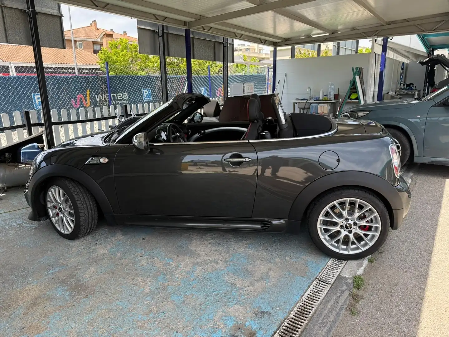 MINI John Cooper Works Roadster - 2