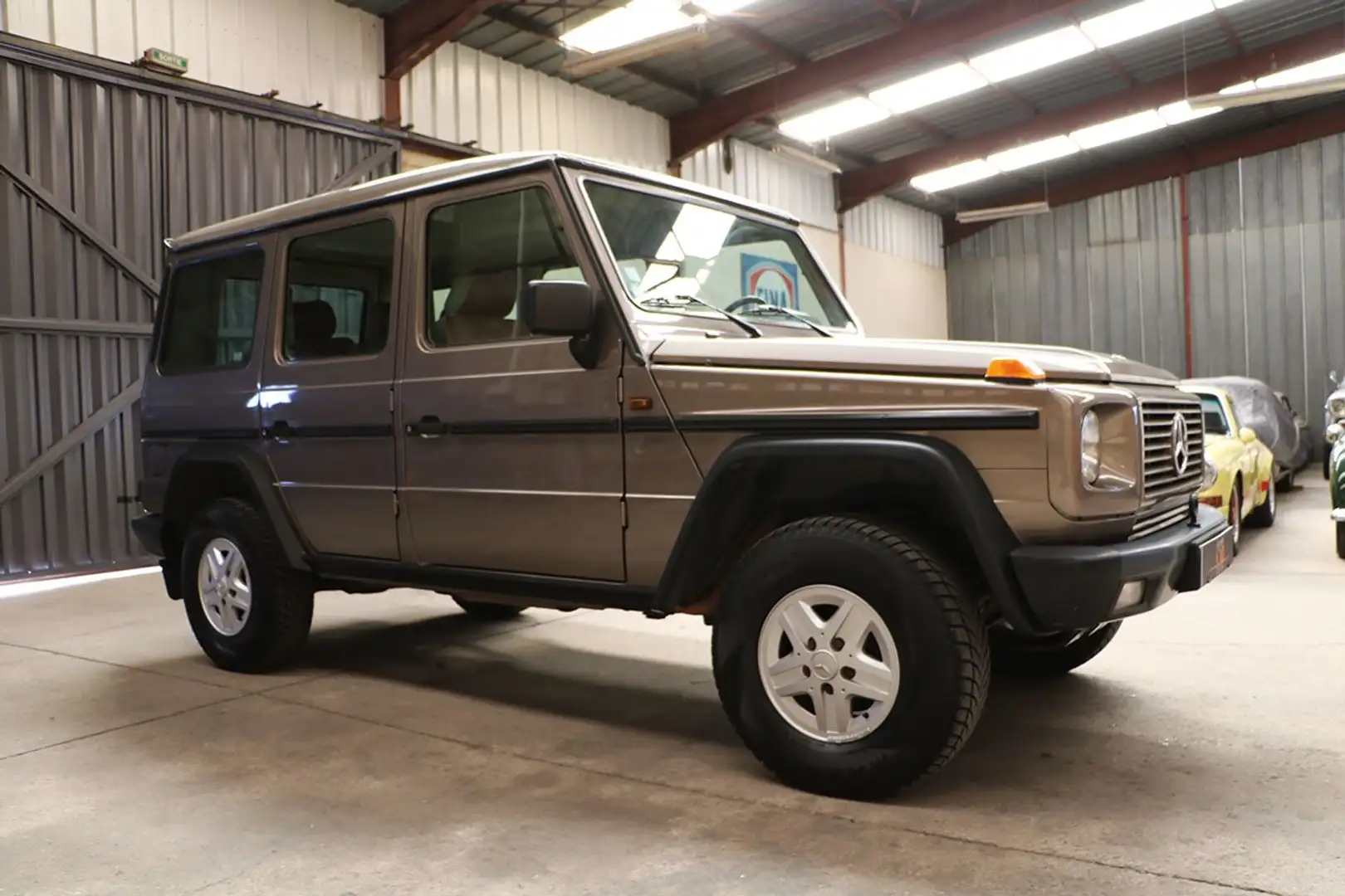 Mercedes-Benz G 300 GD Break Long A Bej - 2