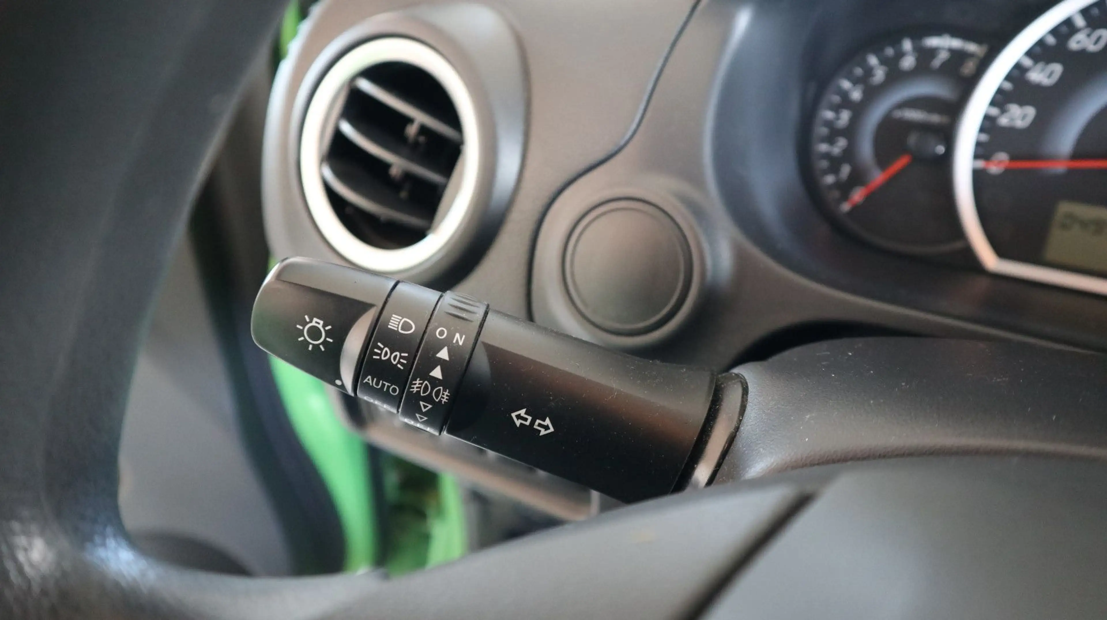 Mitsubishi Space Star *KLIMA*80PS*1.HAND*SCHECKHEFT-GEPF. — photo 13