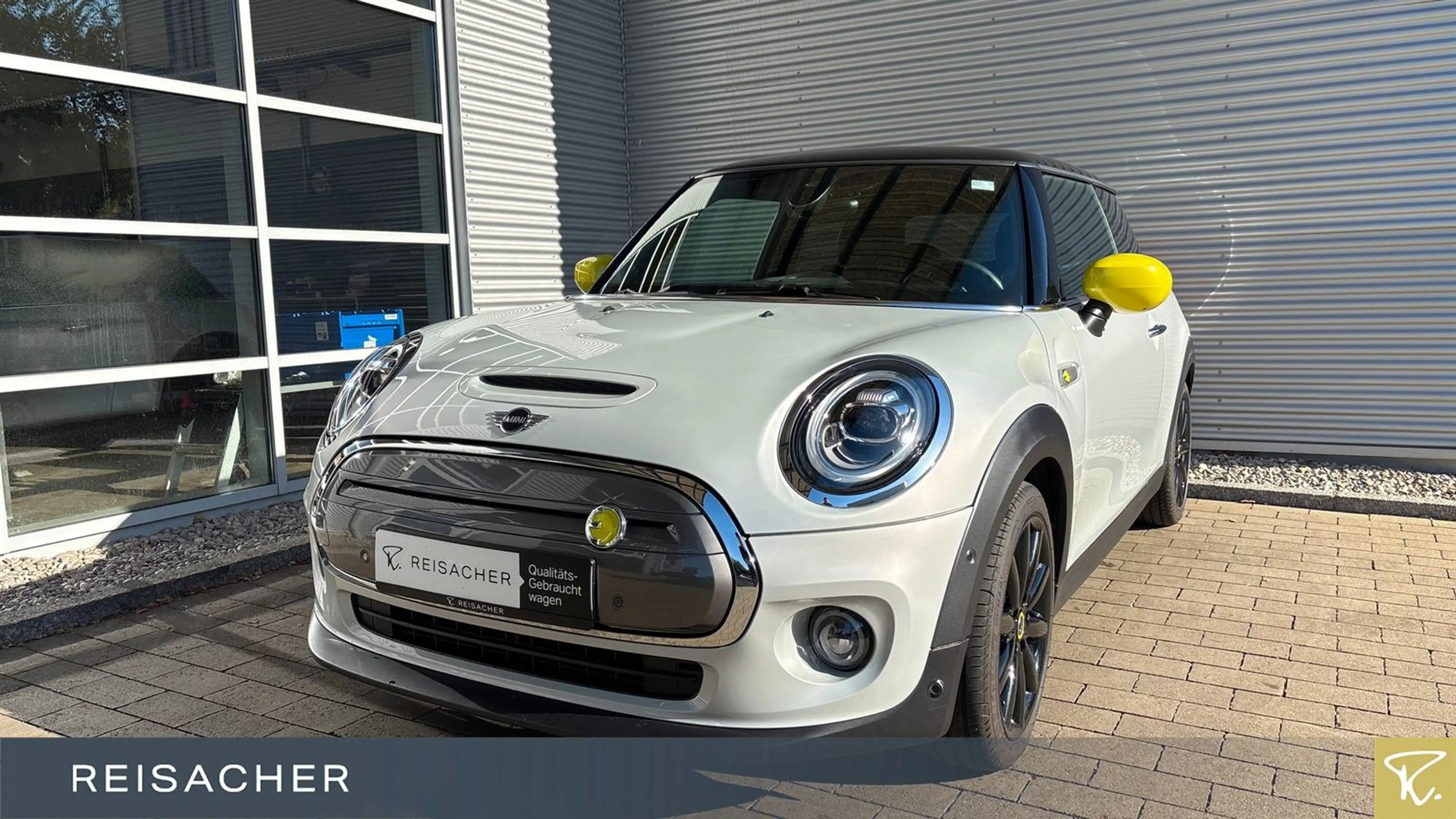 MINI Cooper SE Trim-L Navi RFK HUD LM17"Keyless