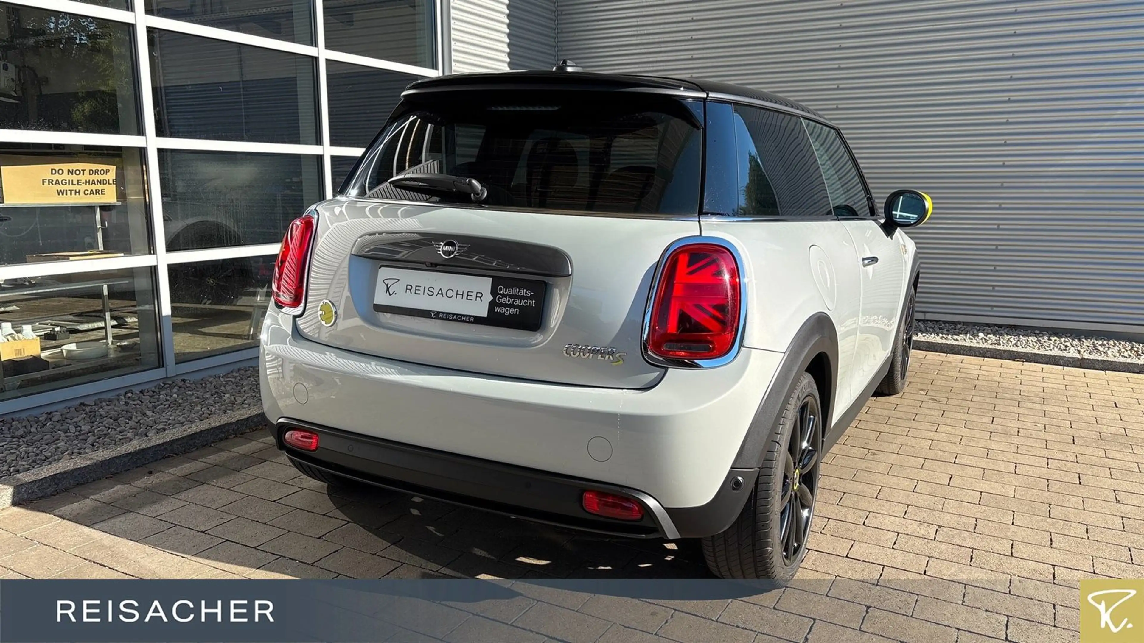 MINI Cooper SE Trim-L Navi RFK HUD LM17"Keyless — photo 2