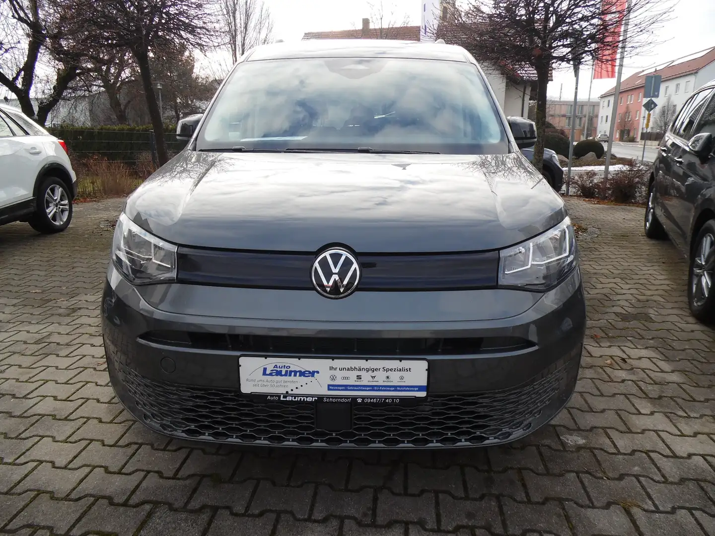 Volkswagen Caddy APP Connect AHK Grau - 2