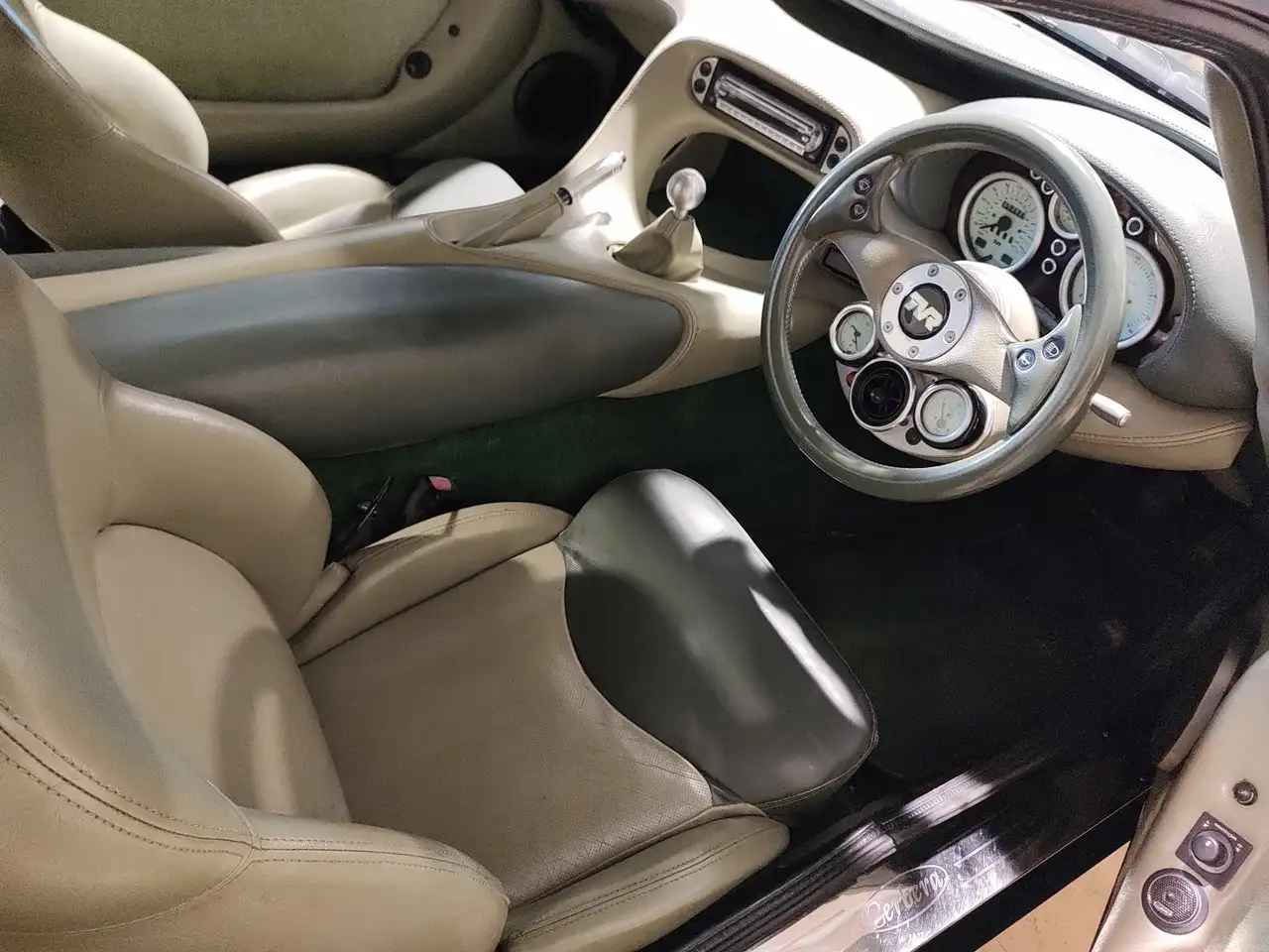 TVR Cerbera, foto 12