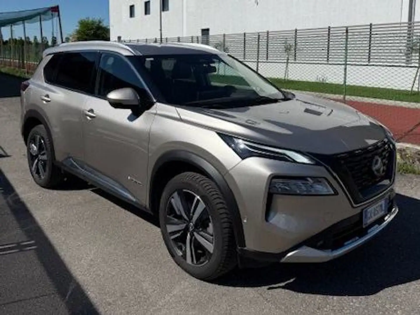 Nissan X-Trail X-Trail 1.5 e-pTekna e-4orce 4wd auto 7p. Plateado - 2