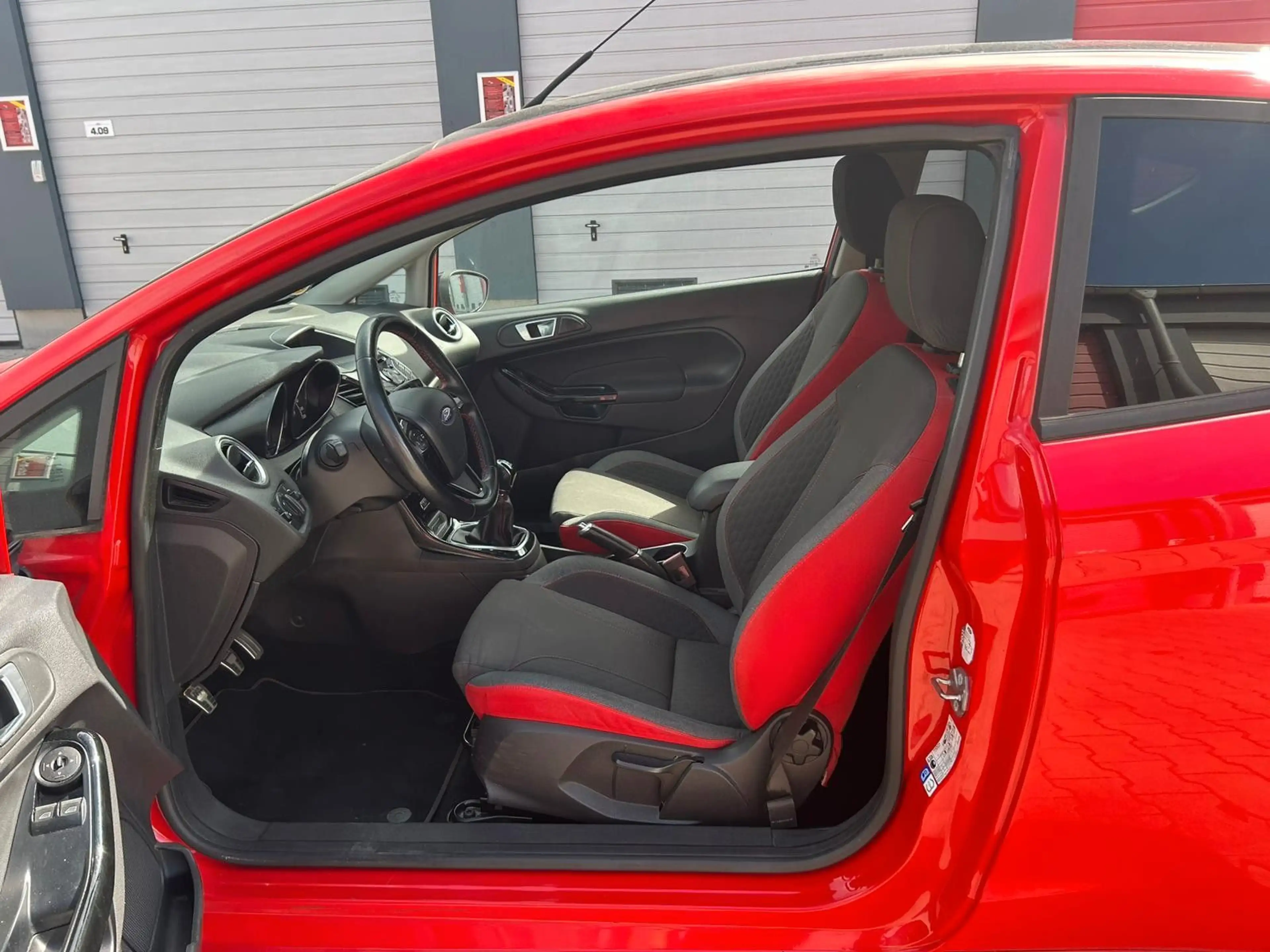 Ford Fiesta St-line Sportpaket, EU6 125 PS , 1 Hand — photo 24