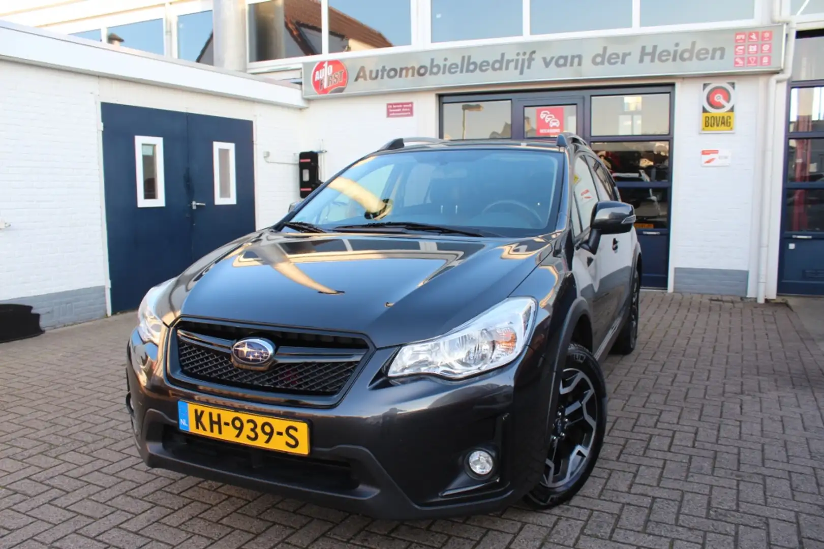 Subaru XV 2.0i Comfort AWD Automaat Grijs - 1