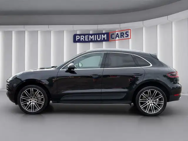 Porsche Macan view 2