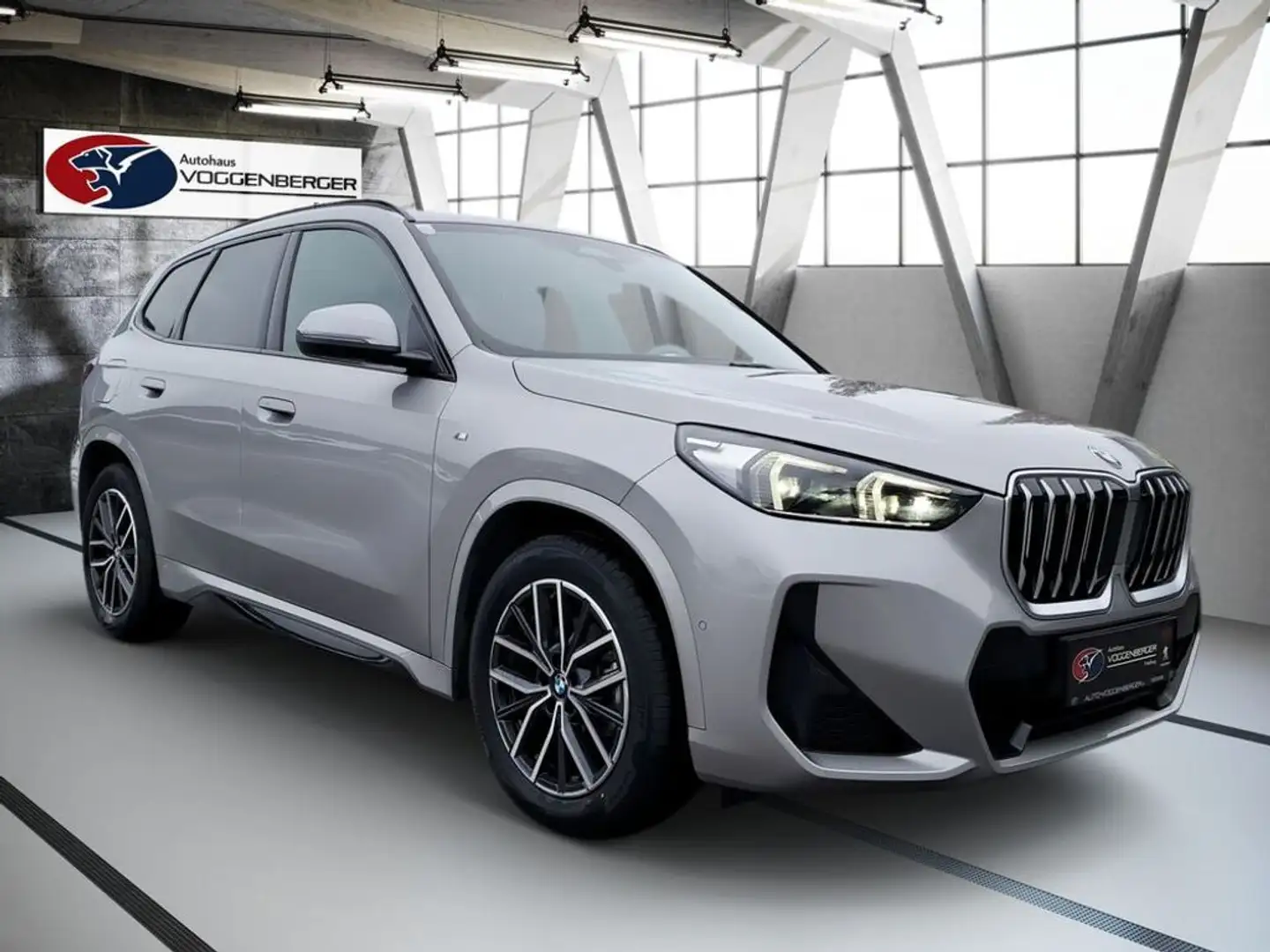 BMW X1 20 d sDrive M Sport+AHK+Sh+Led+RK Argent - 2