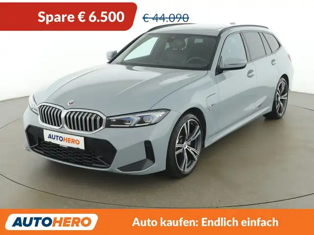 BMW 330 330e xDrive M Sport Aut. *LED*SPUR*TOT*HUD*CAM*AHK
