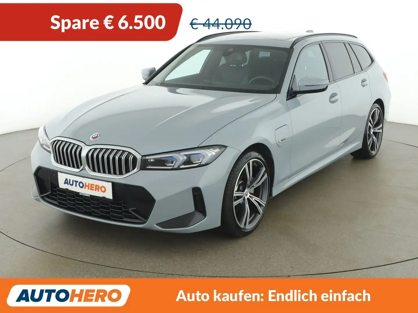 BMW 330 330e xDrive M Sport Aut. *LED*SPUR*TOT*HUD*CAM*AHK Grau - 1