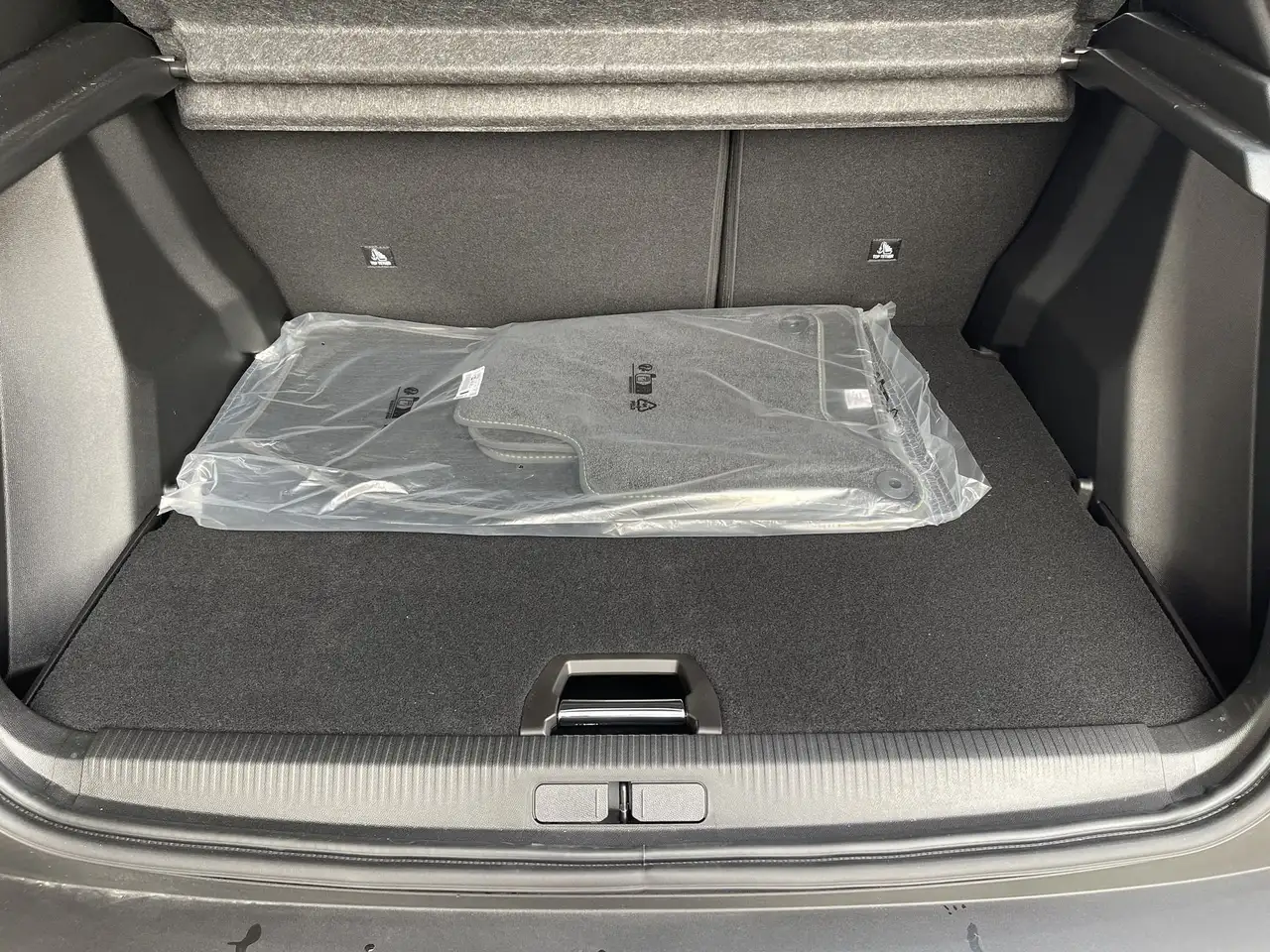 Peugeot 2008 1.2 hybrid GT 145cv e-dcs6 - KM0 13
