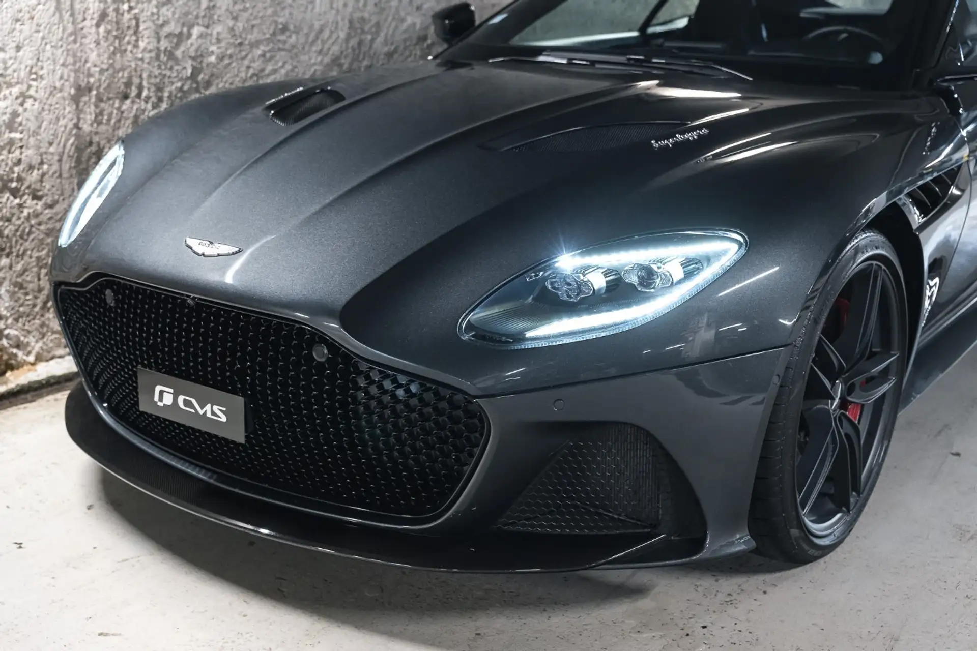 애스턴마틴 V12 Speedster 2018 건메탈 사진 3