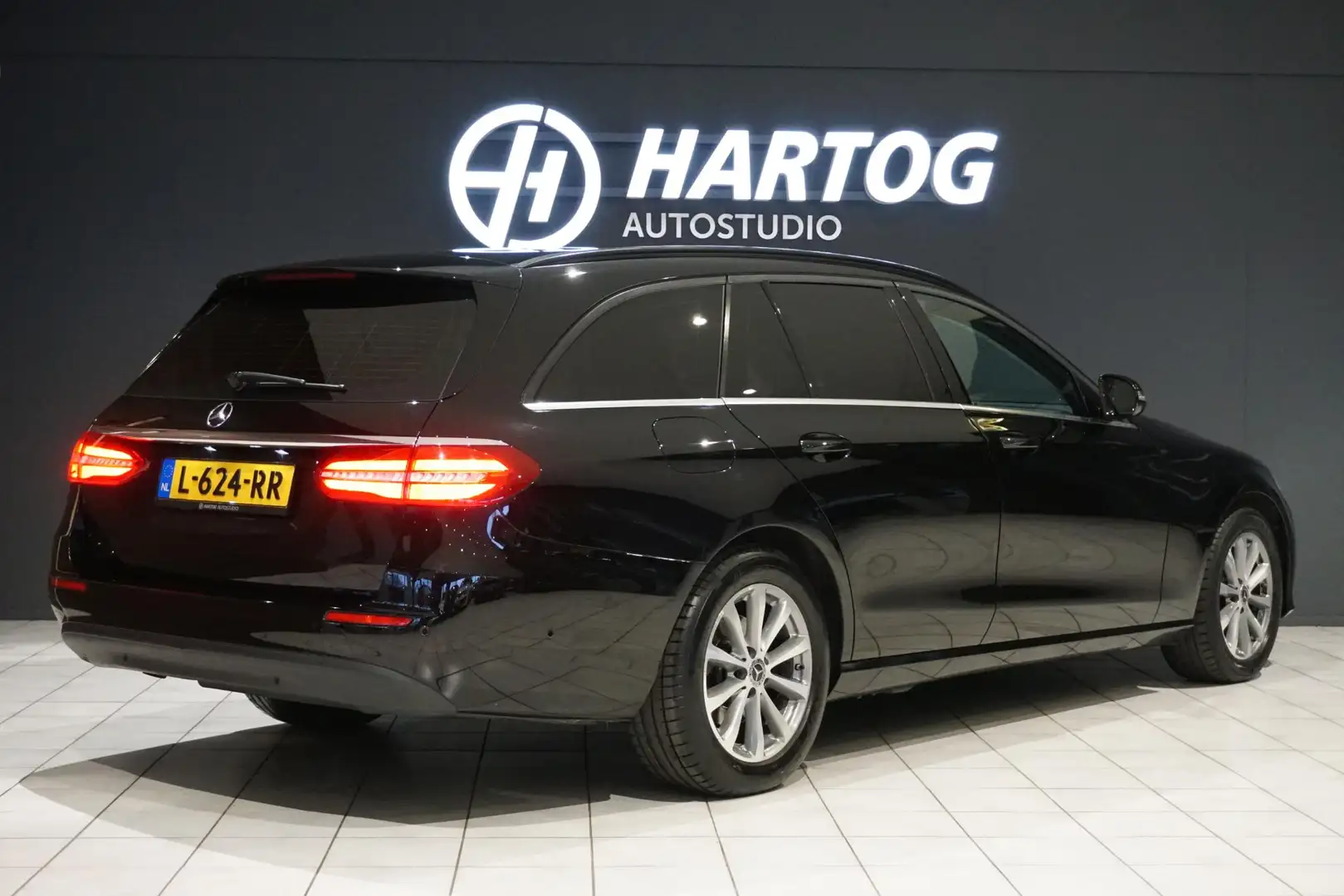Mercedes-Benz E 200 Estate Premium *INCL. BTW* + CARPLAY / CAMERA / ST Noir - 2