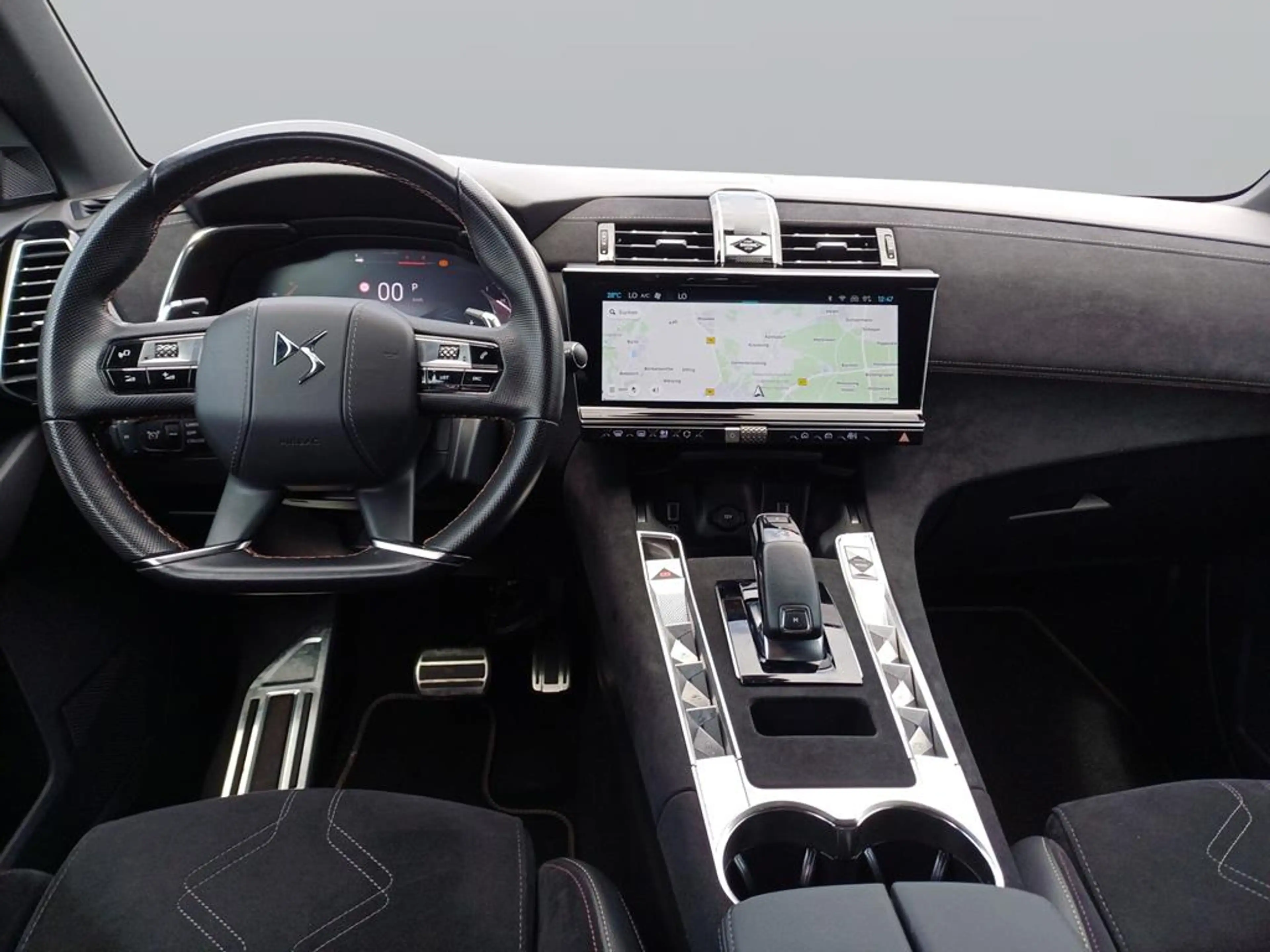 DS Automobiles DS 7 Performance Line+ Blue HDI 130 — photo 9