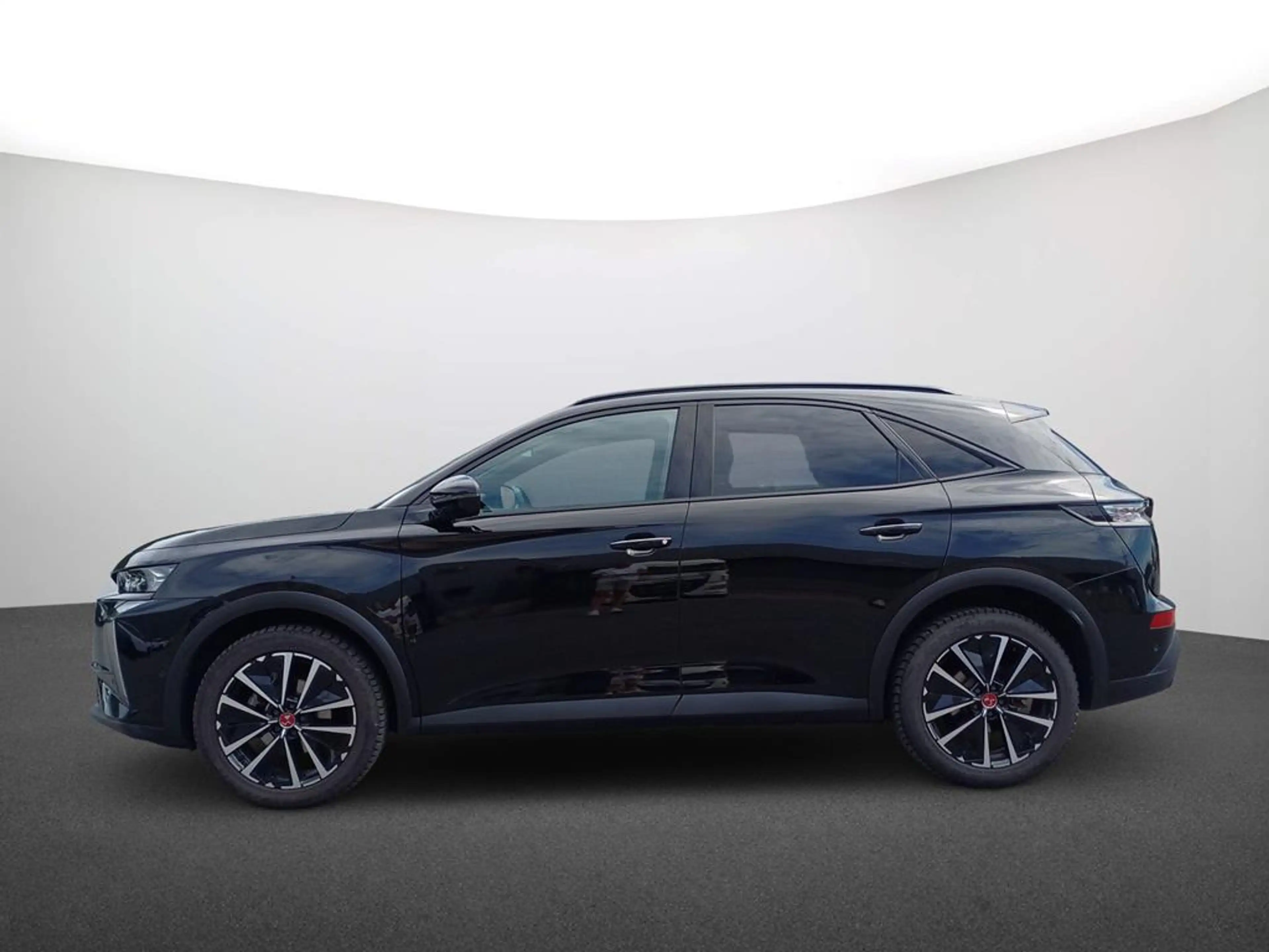 DS Automobiles DS 7 Performance Line+ Blue HDI 130 — photo 4