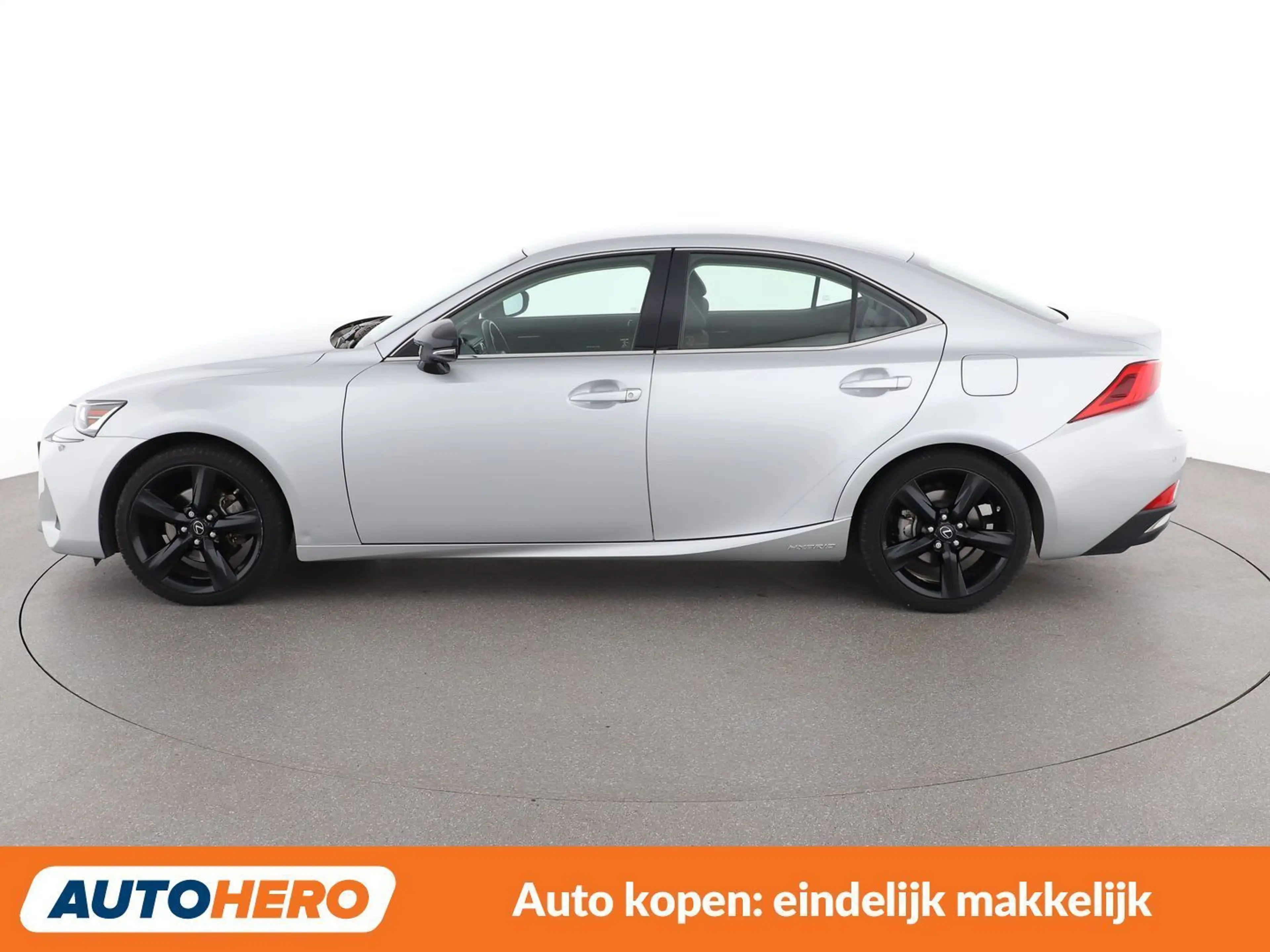 Lexus IS 300 IS 300h Sport Edition — photo 3