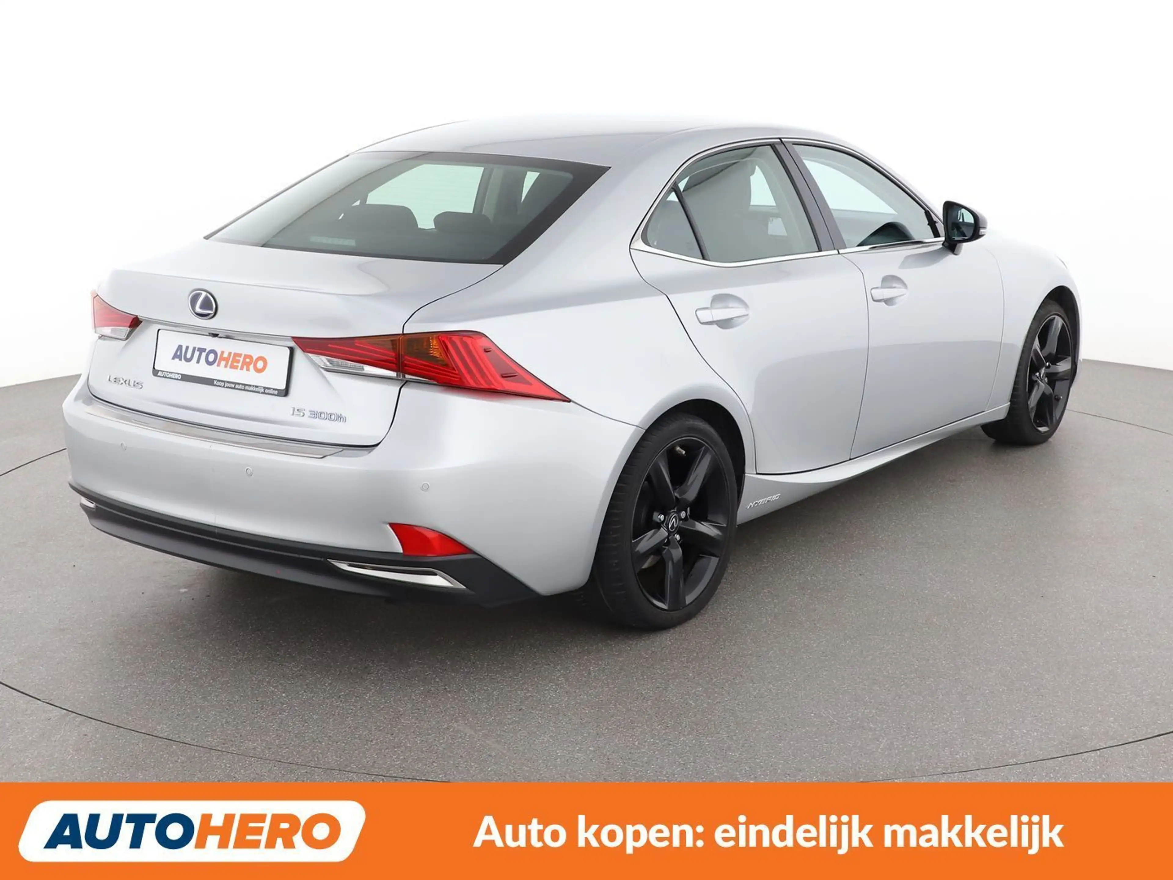 Lexus IS 300 IS 300h Sport Edition — photo 6