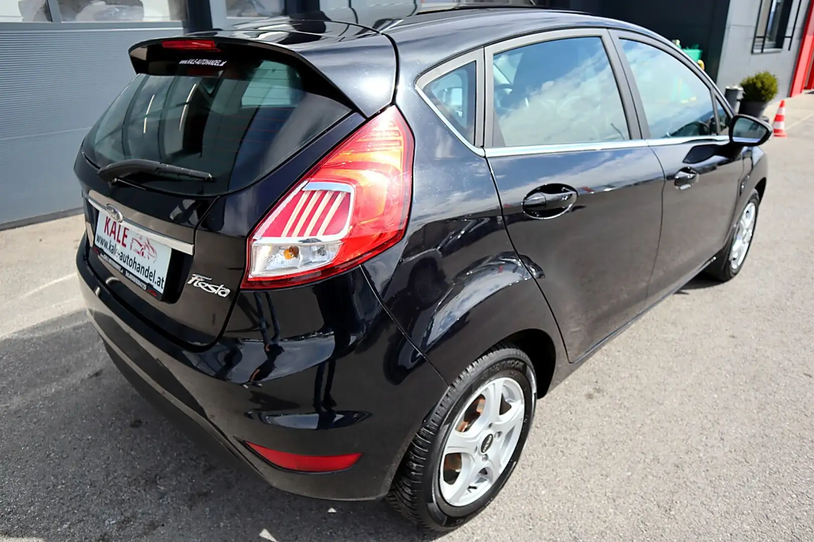 Ford Fiesta Titanium 1,0 Start/Stop *Zahnriemenschaden* Schwarz - 2