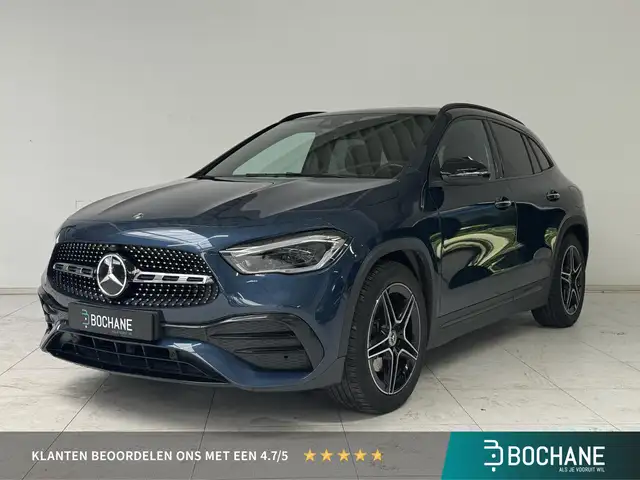 Mercedes-Benz GLA 200 AMG-Line | Trekhaak | Panoramadak | Achteruitrijca