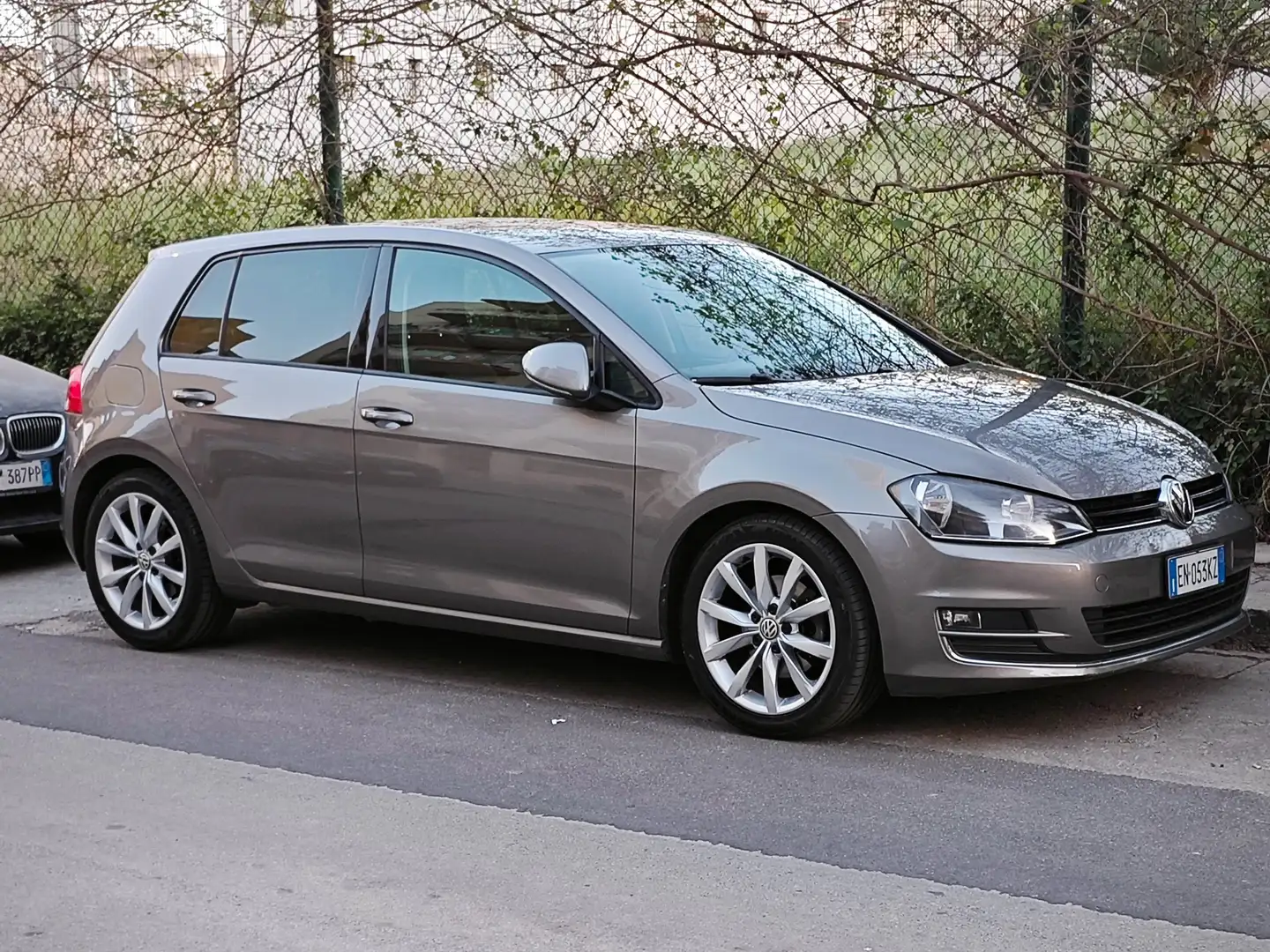 Volkswagen Golf Golf 5p 1.6 tdi Highline - 1