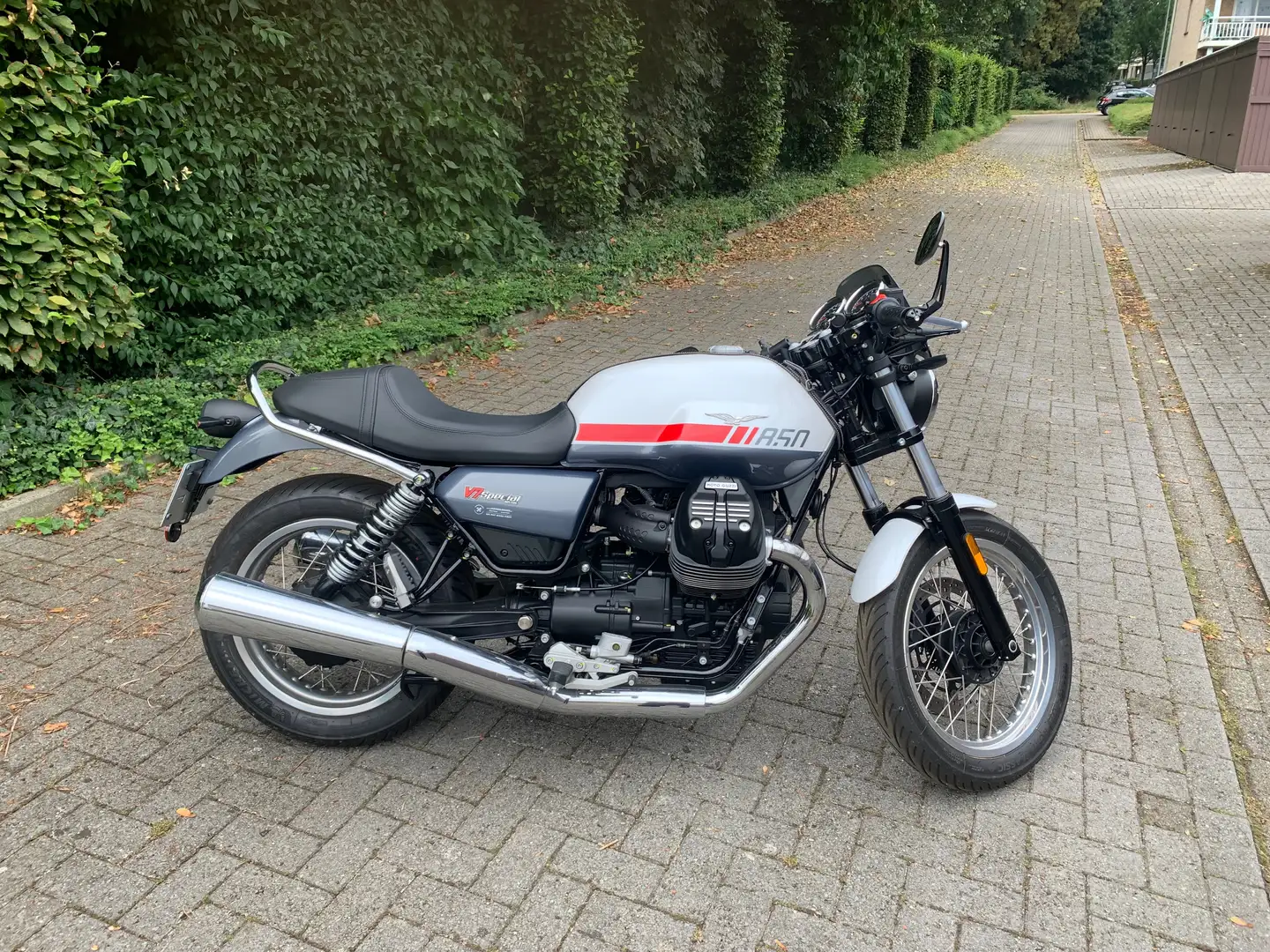 Moto Guzzi V 7 v7  850 cc Blanc - 1