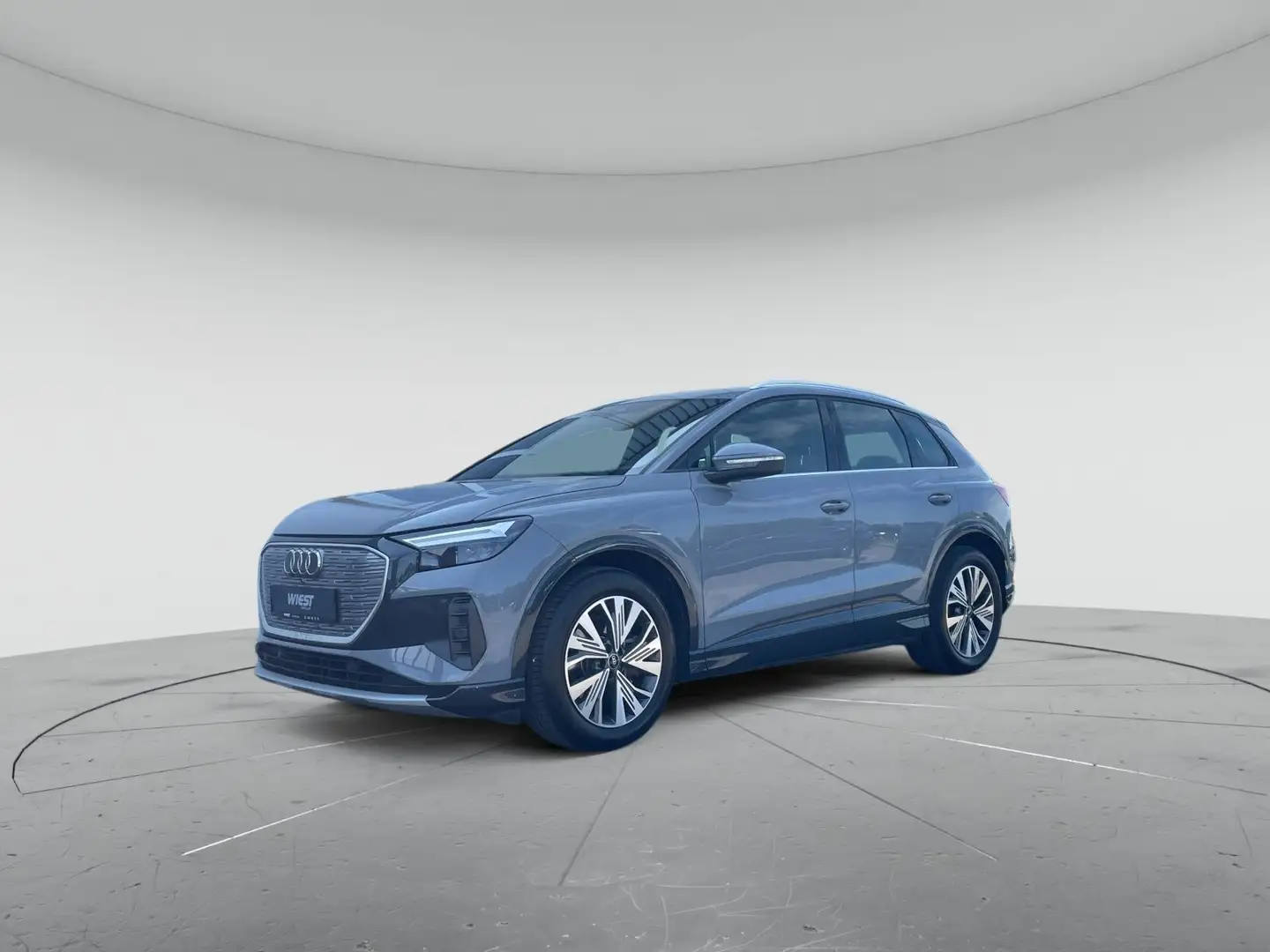 Audi Q4 e-tron 50 quattro AHK Navi SHZ SONOS Grau - 2
